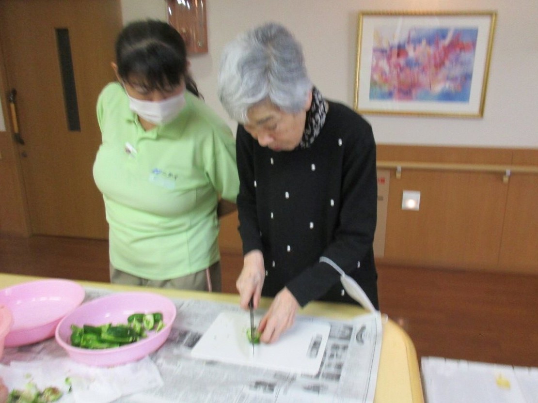 屋上菜園の恵みを味わう-2　ニチイホーム海老名