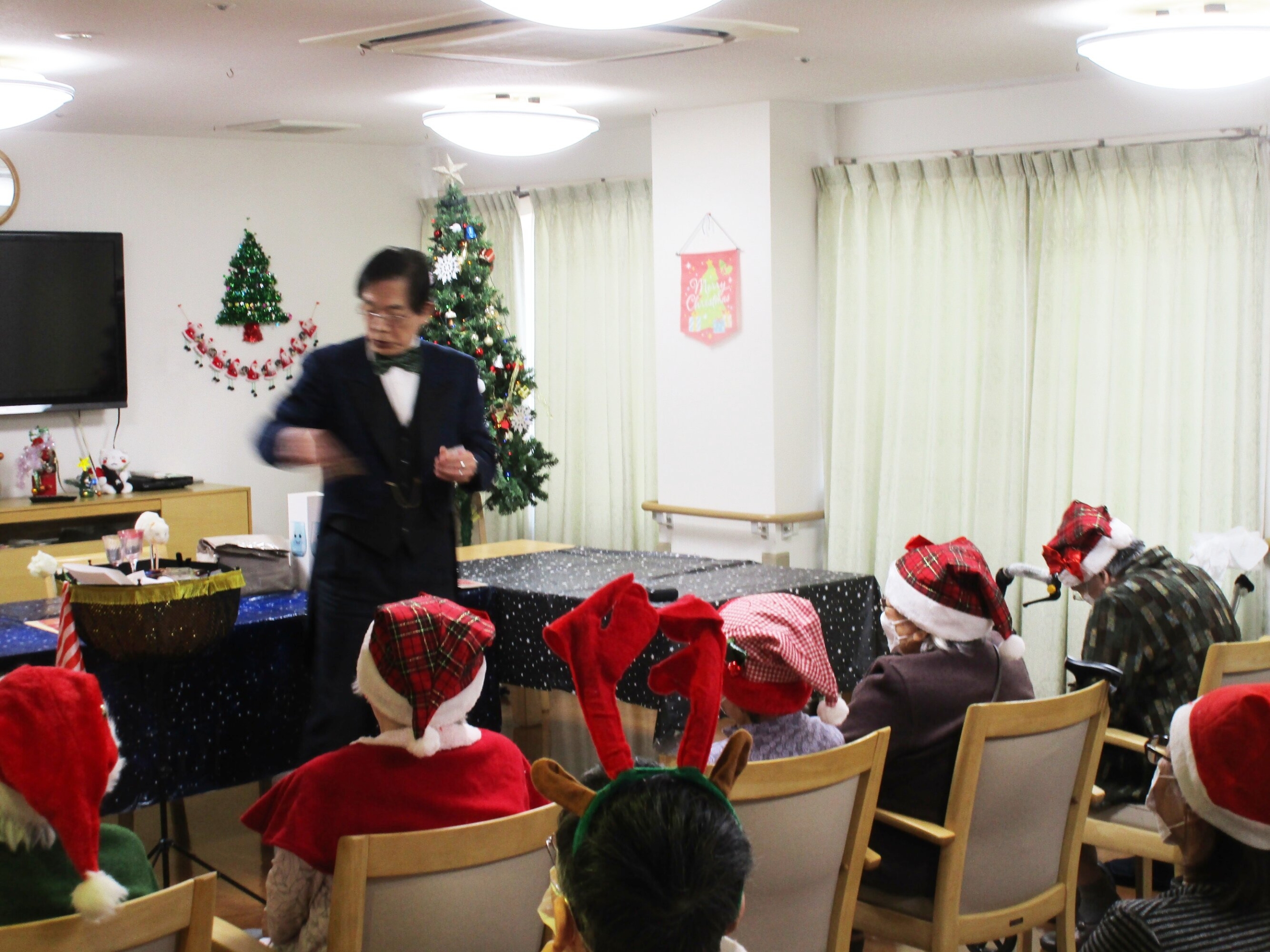 クリスマス会-1　ニチイホーム南大泉