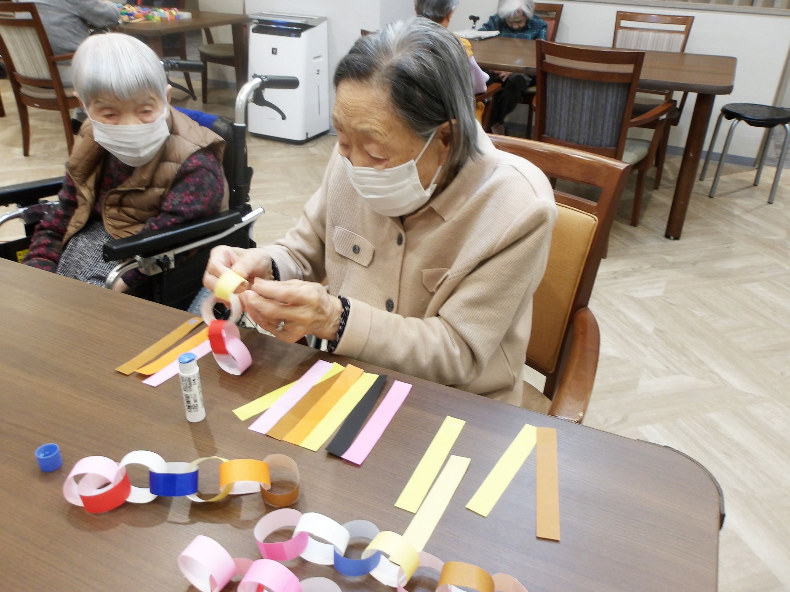 周年祭用飾り作り-1　ニチイホーム野方