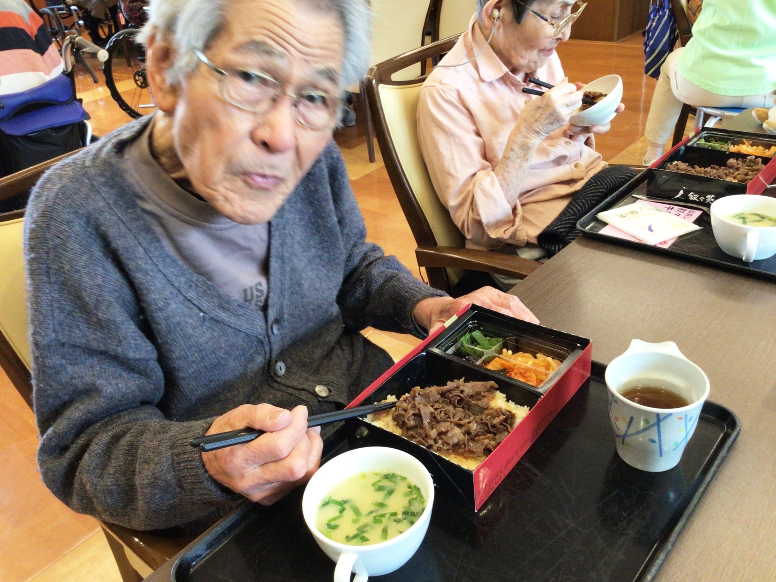 出前で焼き肉弁当-3　ニチイホーム江戸川