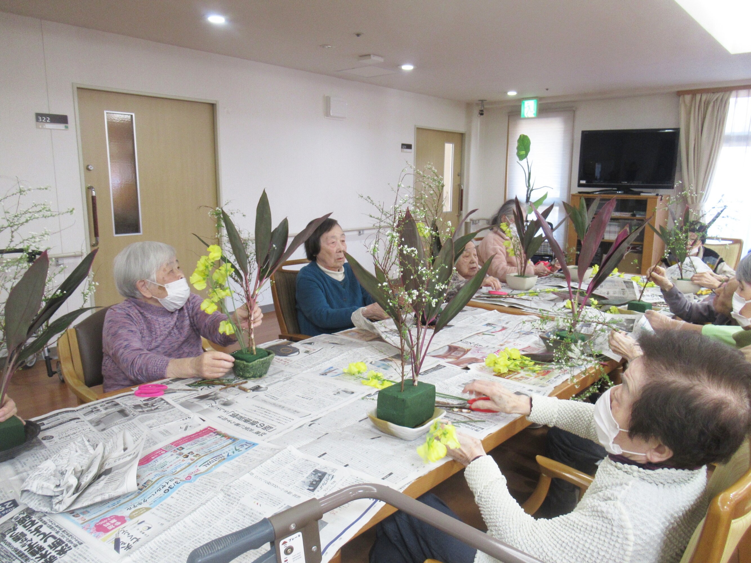 3月活花-1　ニチイホーム柿生