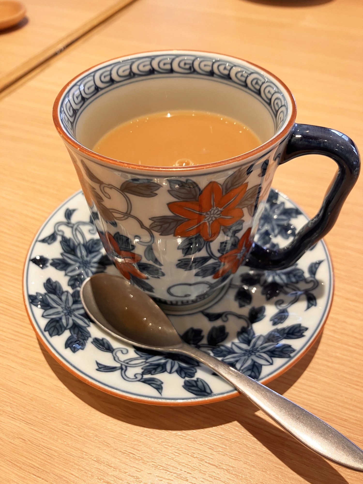喫茶店で特別なひととき-3　ニチイホーム三鷹Ⅱ番館