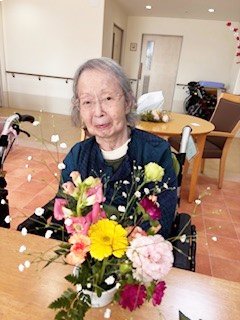 フラワーアレンジメント-6　ニチイホーム三鷹Ⅱ番館