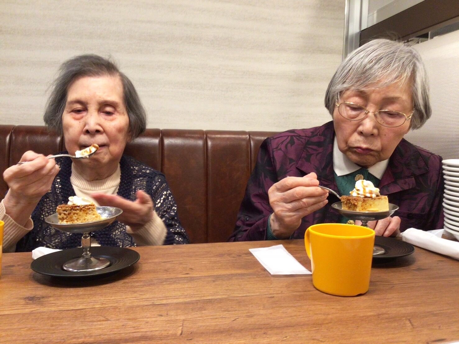 外出 喫茶店-5　ニチイホーム中野南台