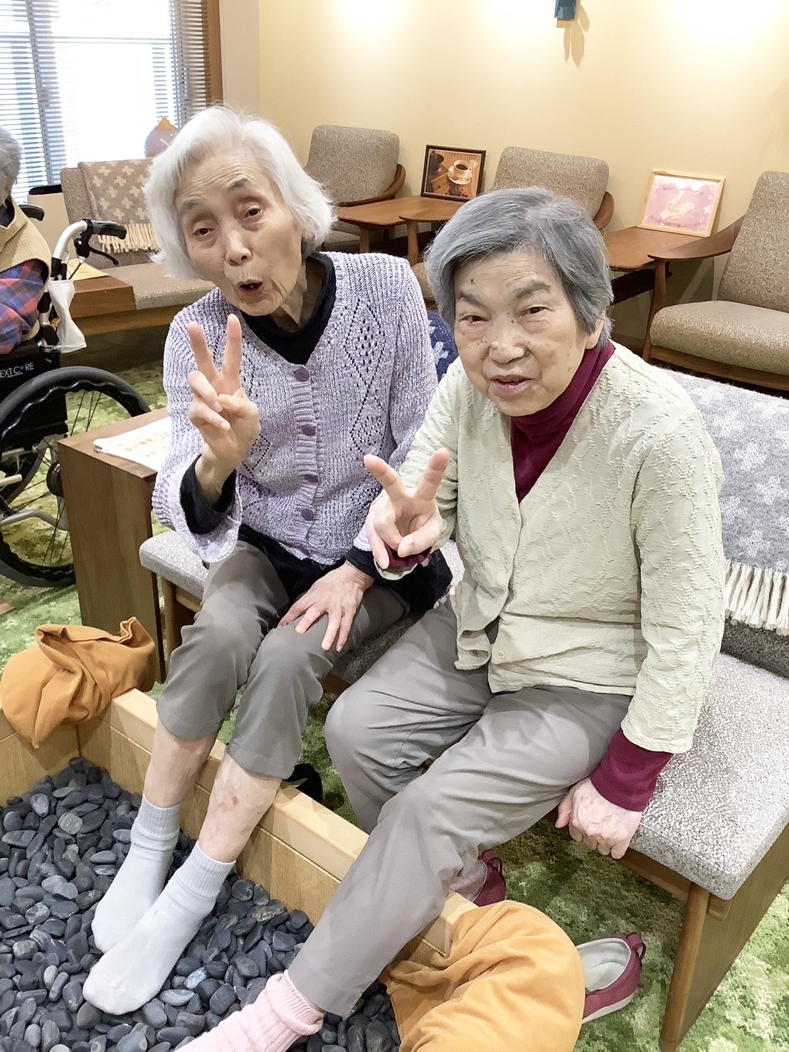 リラクゼーションルームで一息-1　ニチイホーム鷺ノ宮