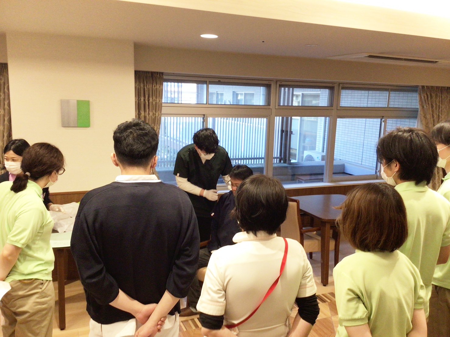 口腔ケア勉強会-1　ニチイホーム鷺ノ宮
