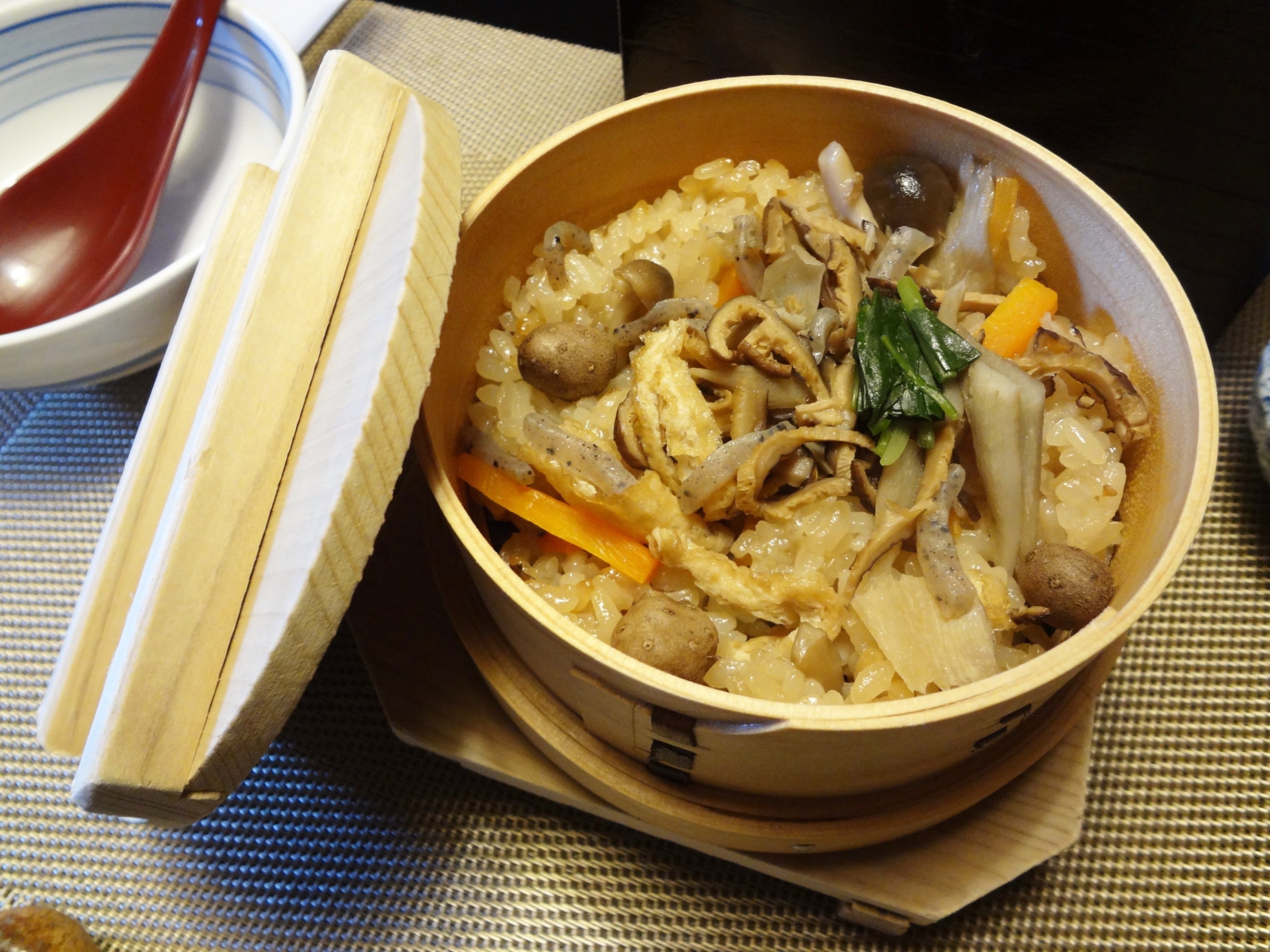和食店で贅沢なひととき-4　ニチイホーム鷺沼南