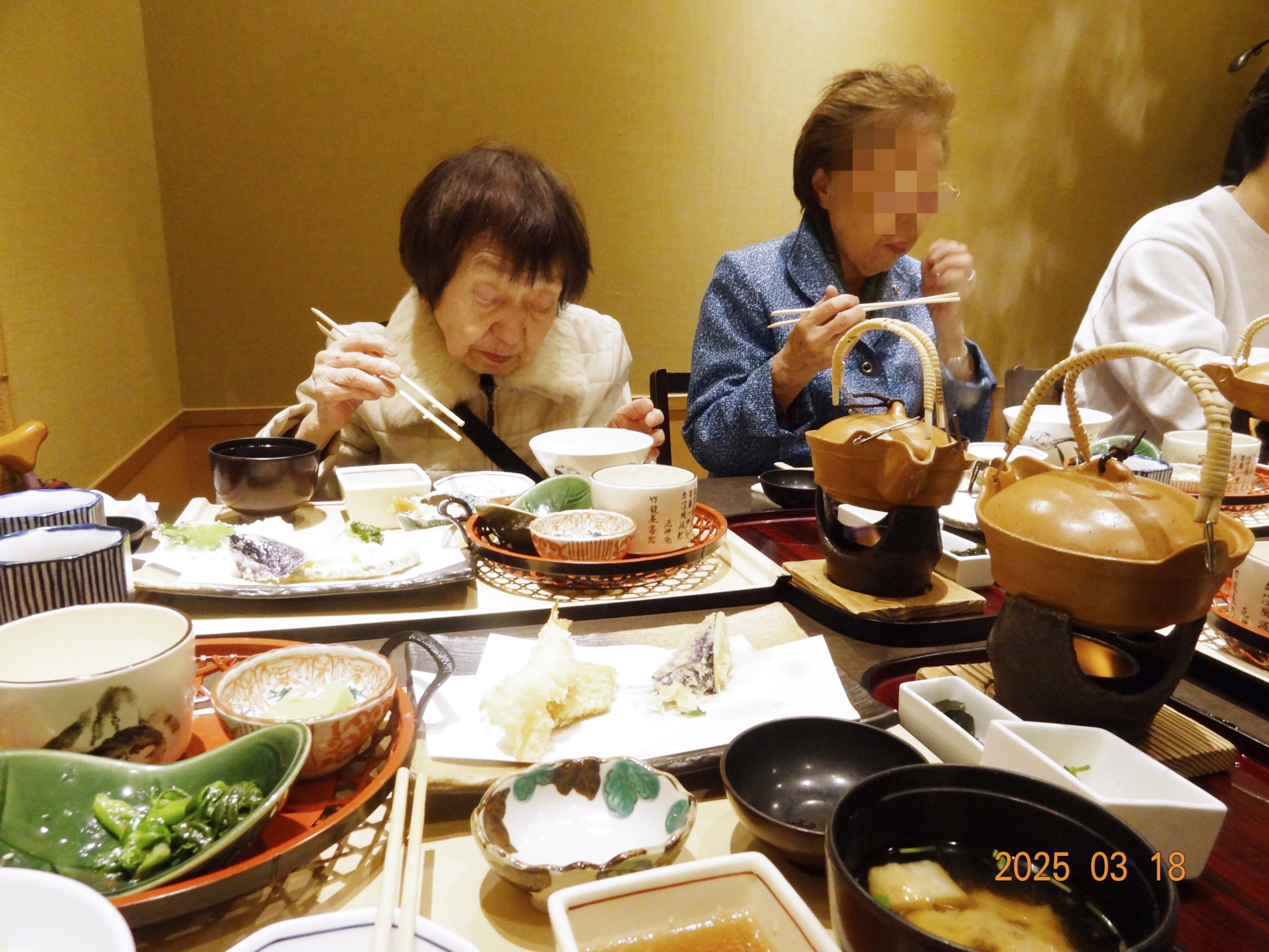 大満足！美食と芸術を満喫-3　ニチイホーム渋谷本町