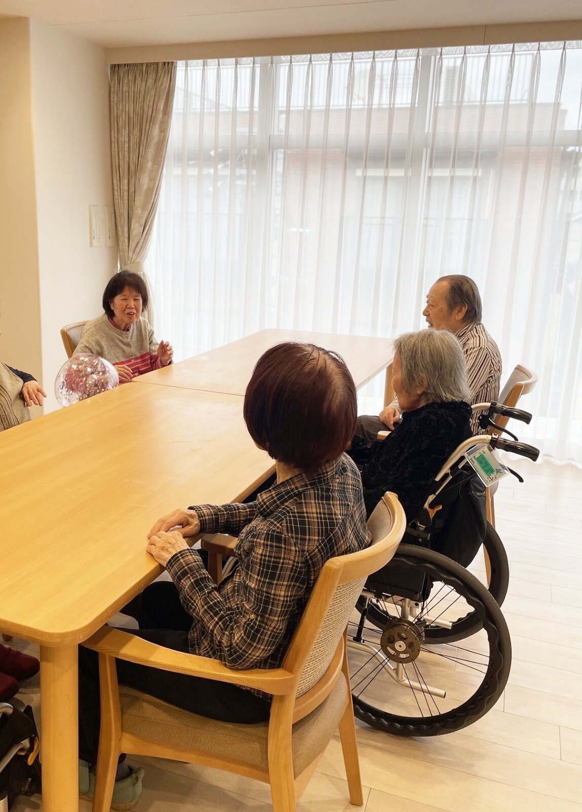 ボール転がし-3　ニチイホーム杉並松庵