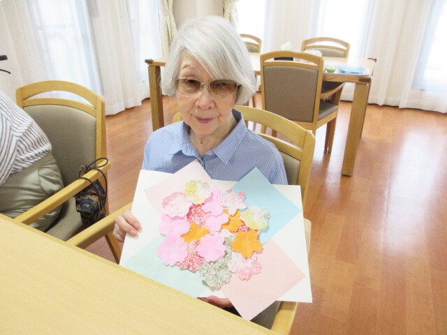 桜の貼り絵-4　ニチイホーム千歳船橋