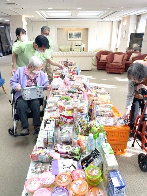 移動販売-3　ニチイホームはるひ野Ⅱ番館
