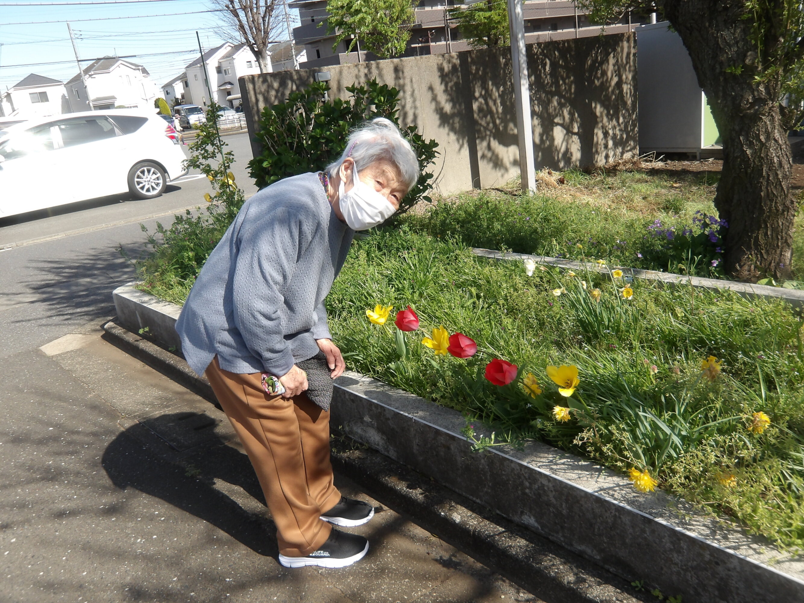 お散歩-3　ニチイホーム東府中