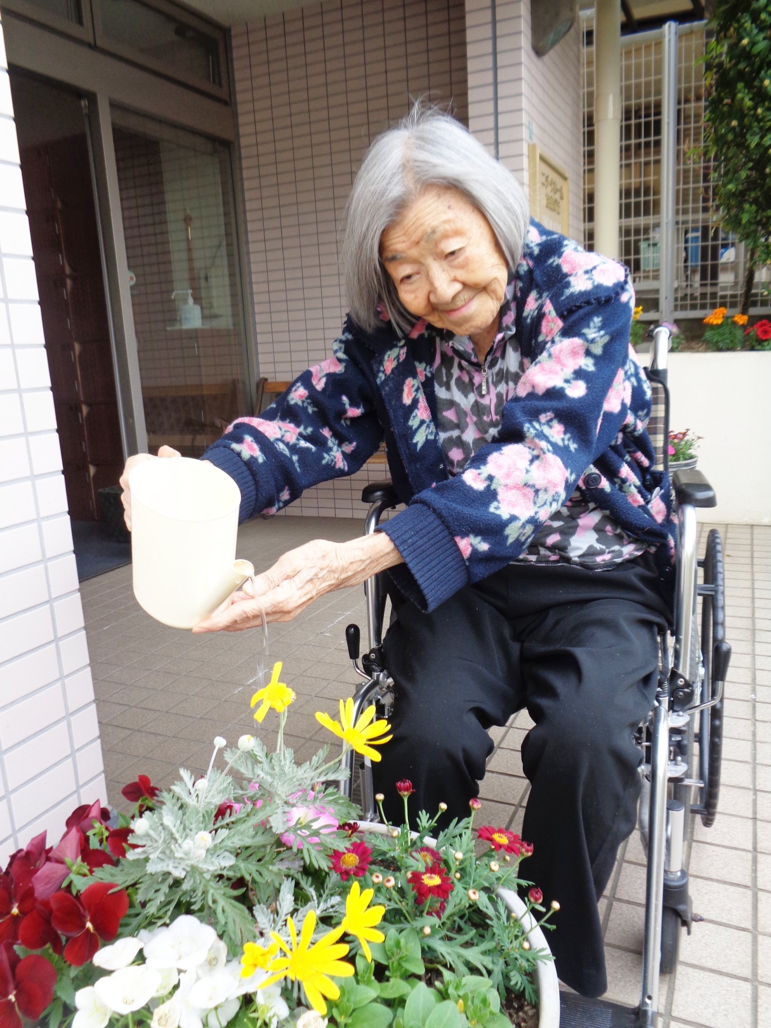 綺麗に咲いてね-2　ニチイホーム自由が丘