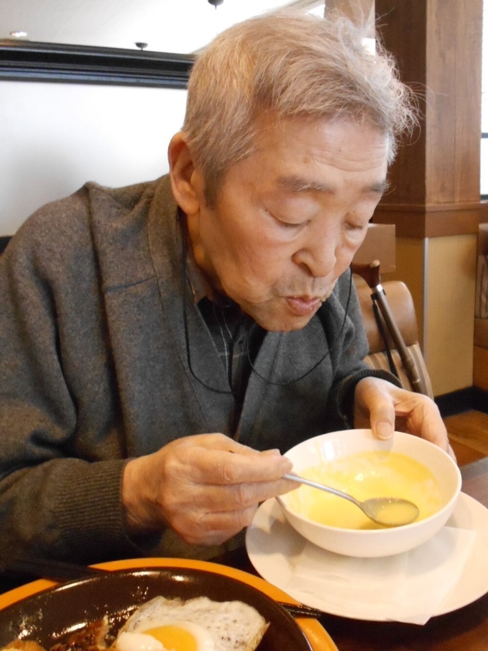 ファミリーレストランでお食事-4　ニチイホーム江古田の杜
