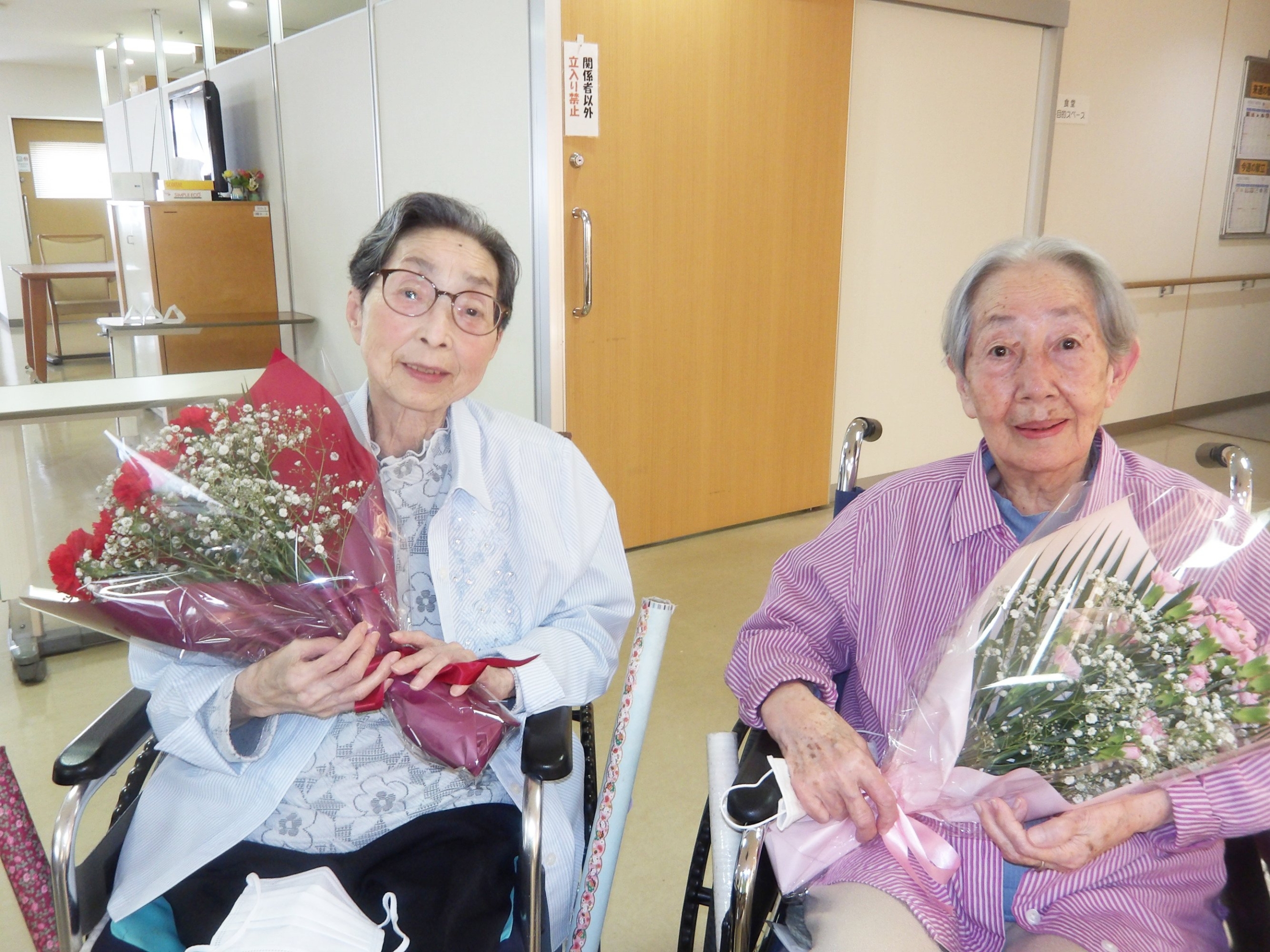母の日-1　ニチイホーム東府中
