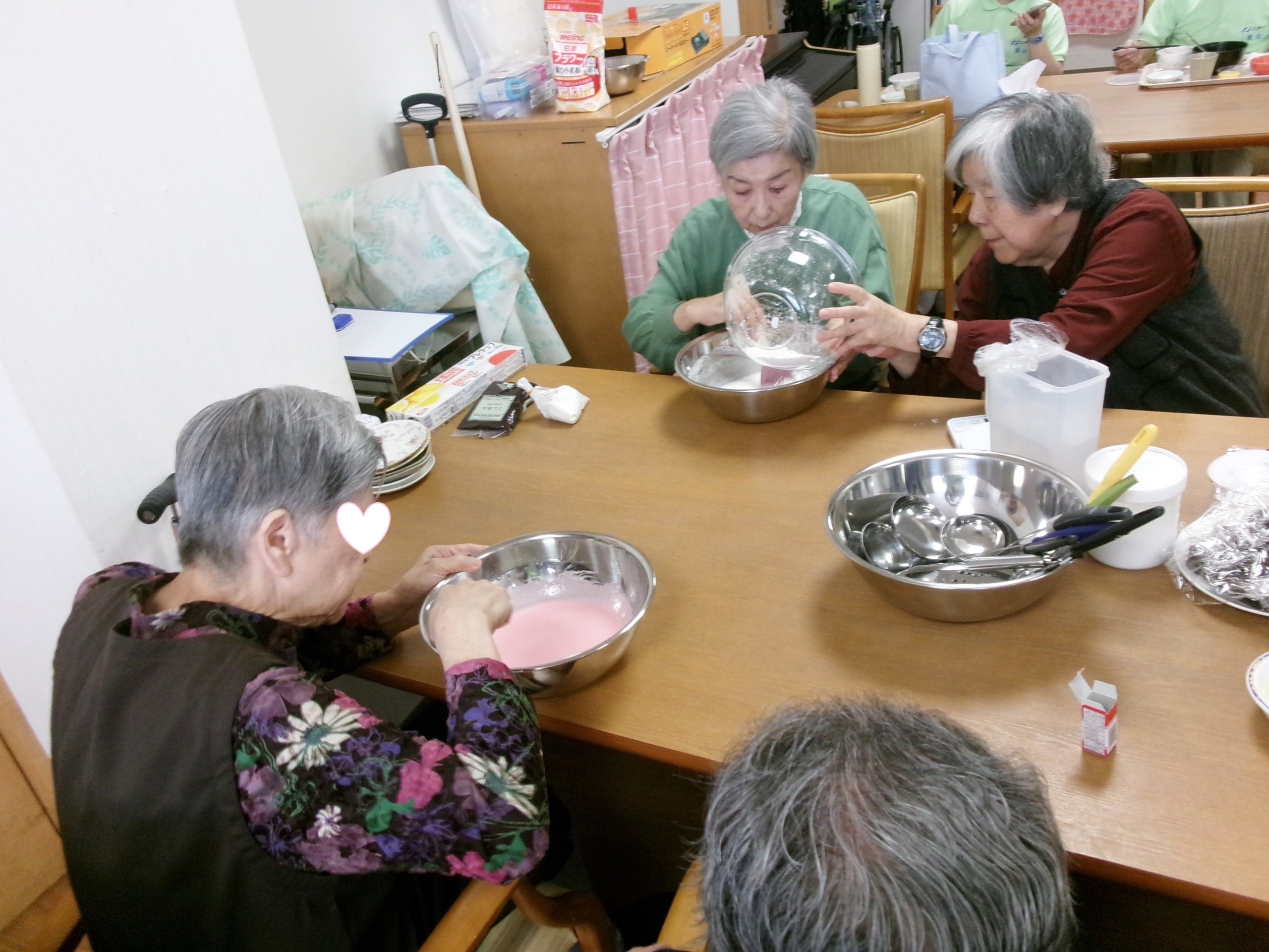 桜餅づくり-1　ニチイホーム上星川