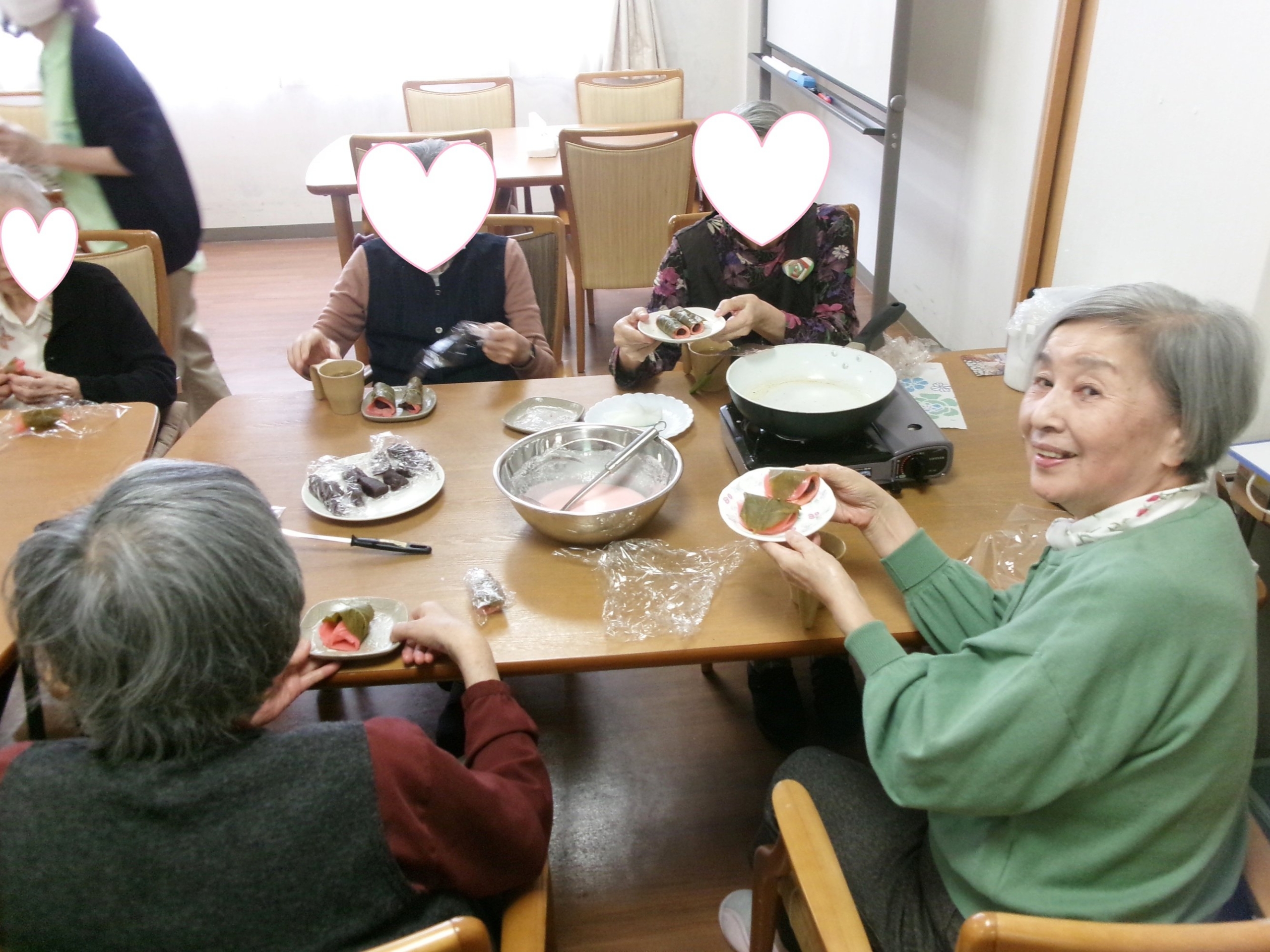 桜餅づくり-4　ニチイホーム上星川