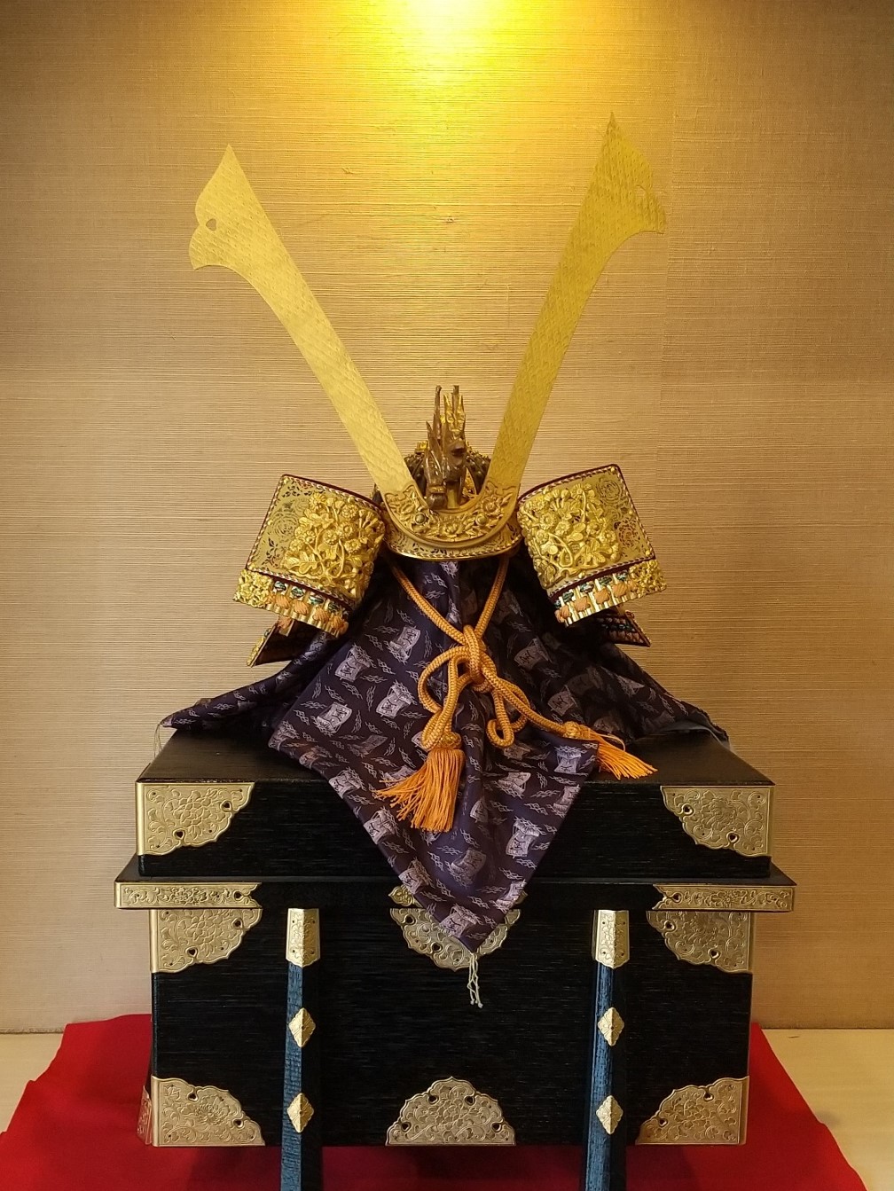 こどもの日を彩る季節の飾りと、心あたたまるパンジーの花　ニチイメゾン神田