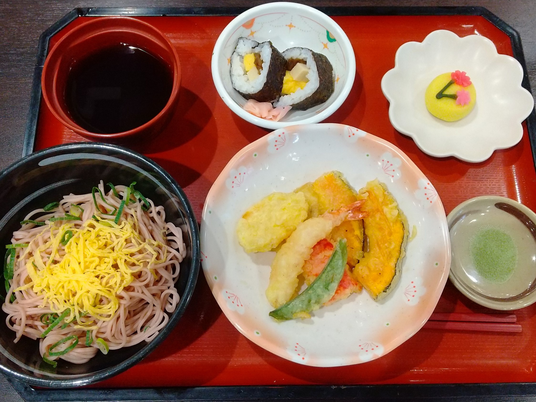 母の日ランチ　ニチイメゾン箕面船場