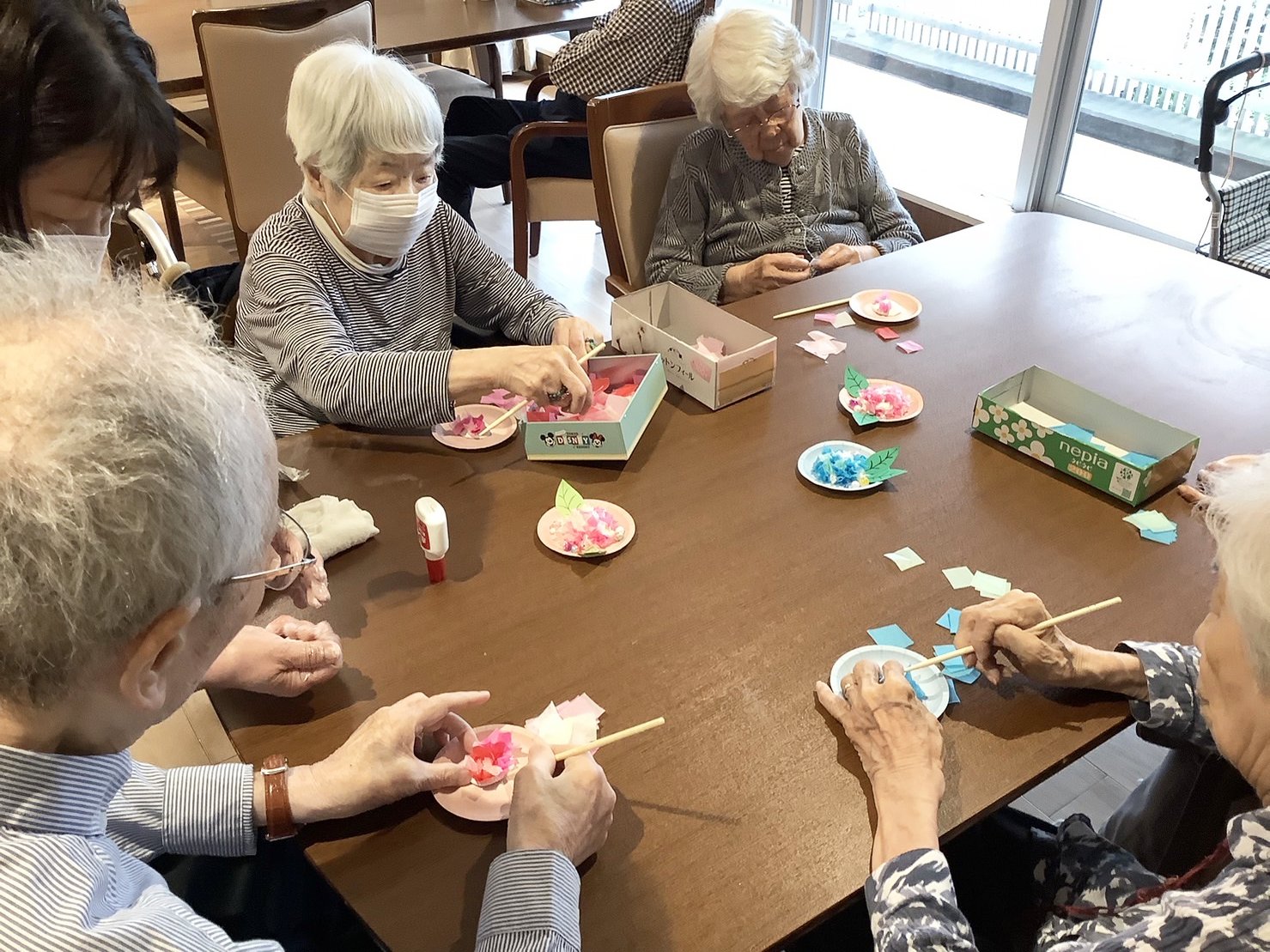 紫陽花づくり-3　ニチイホーム鷺ノ宮