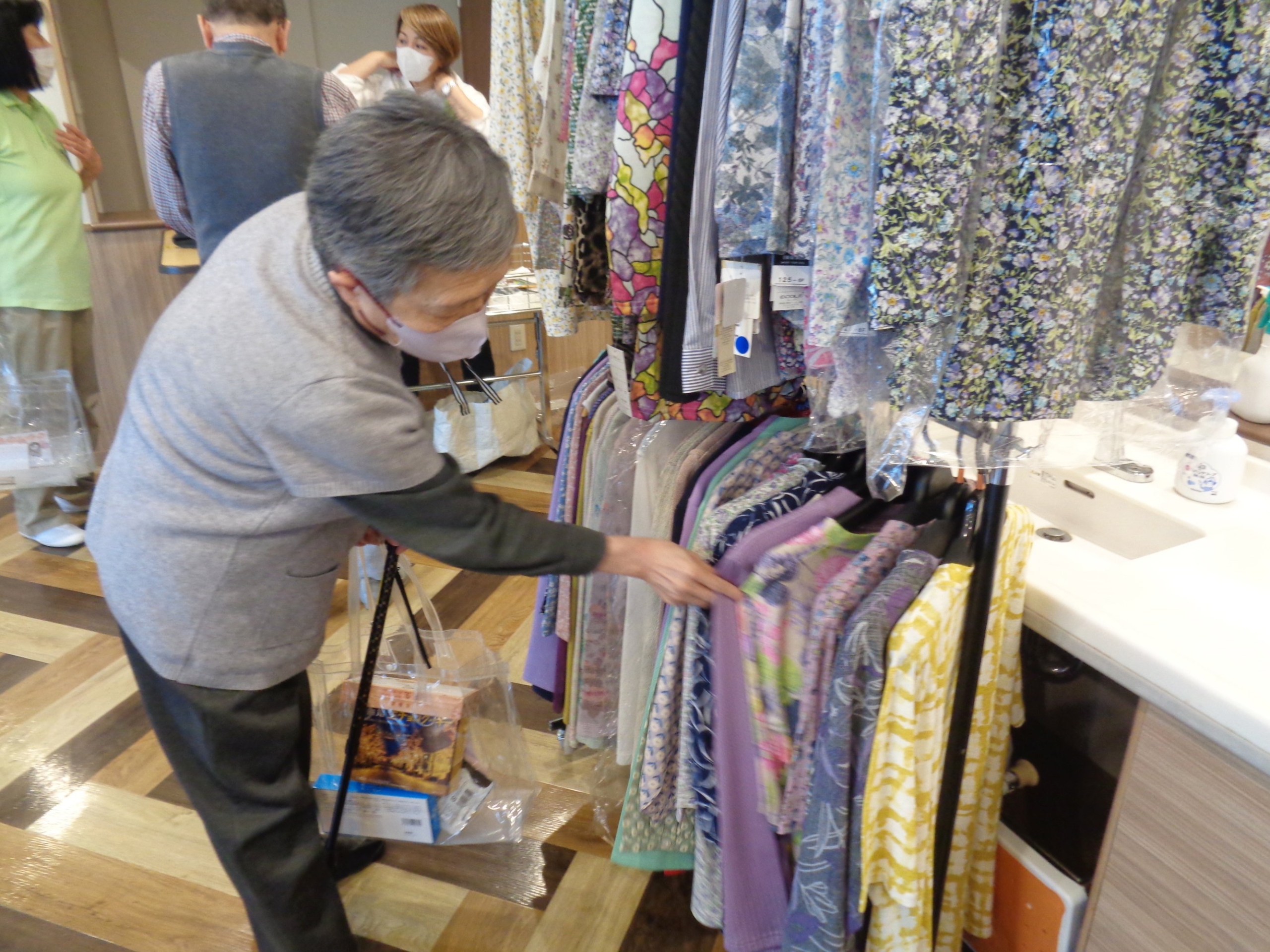洋服販売-2　ニチイホーム都立家政
