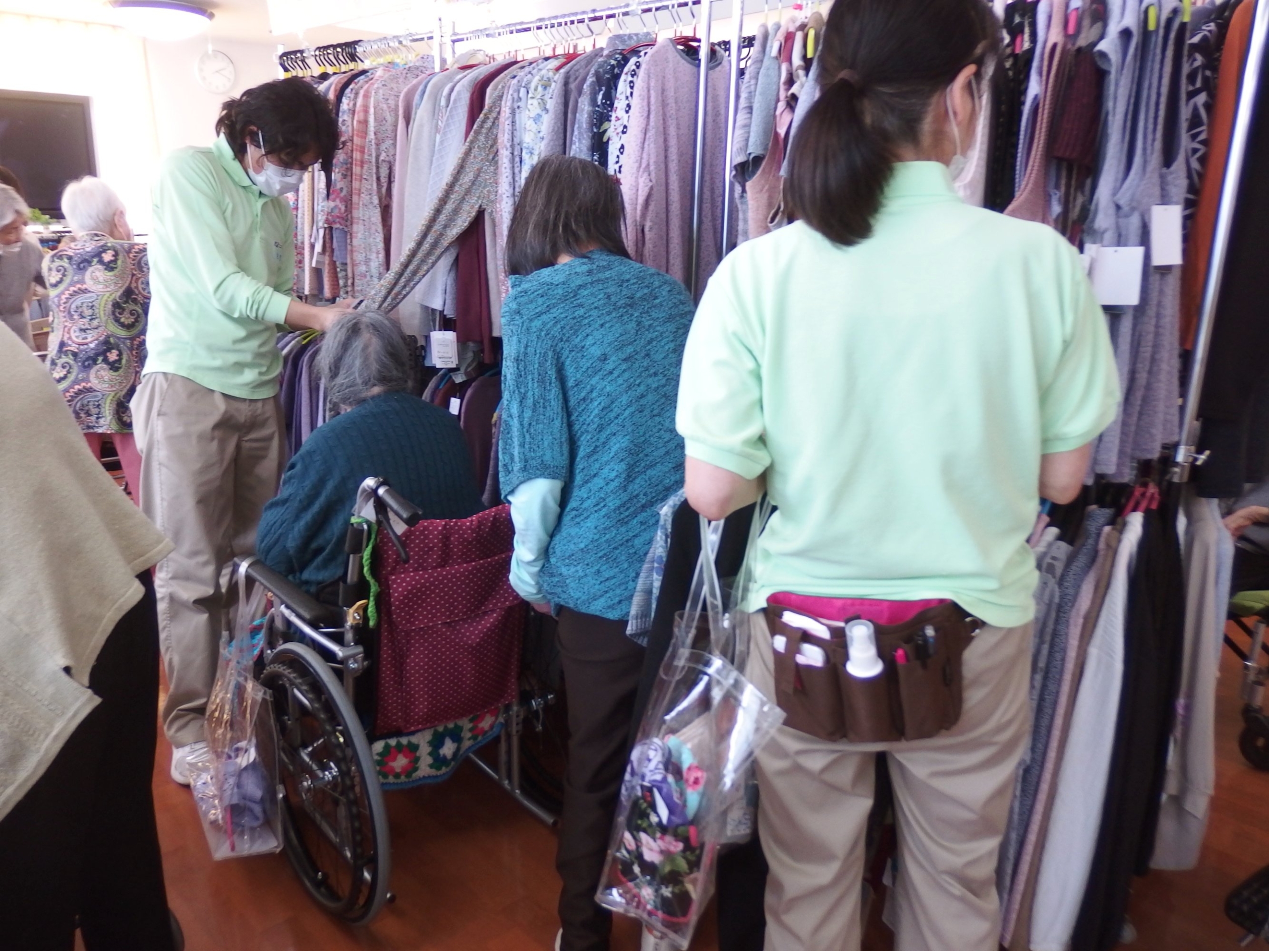 お買い物販売会-2　ニチイホーム青葉台
