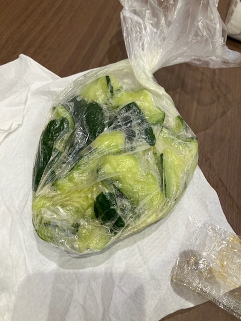 初収穫！（胡瓜編）-5　ニチイホーム碑文谷