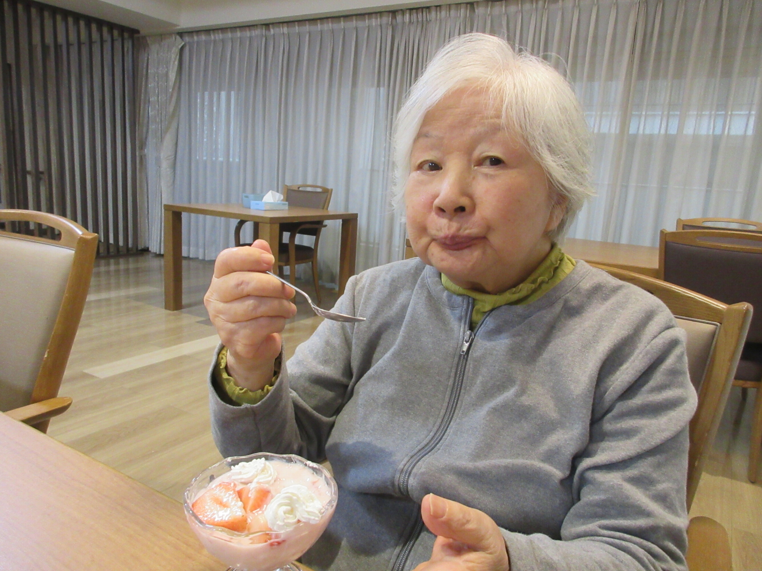 母の日～お菓子づくり～-2　ニチイホーム勝どき