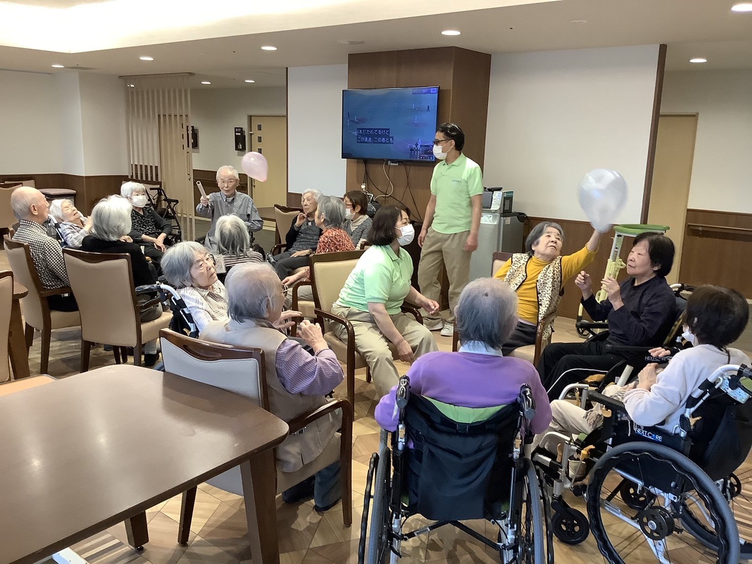 チーム対抗風船バレー-5　ニチイホーム鷺ノ宮