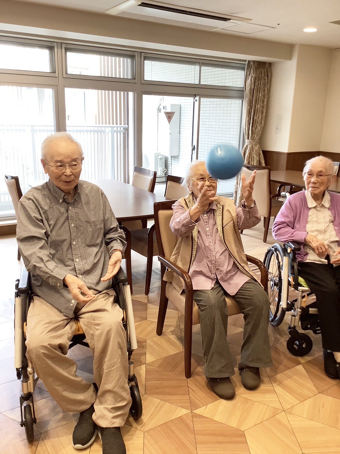 介護予防体操-2　ニチイホーム鷺ノ宮