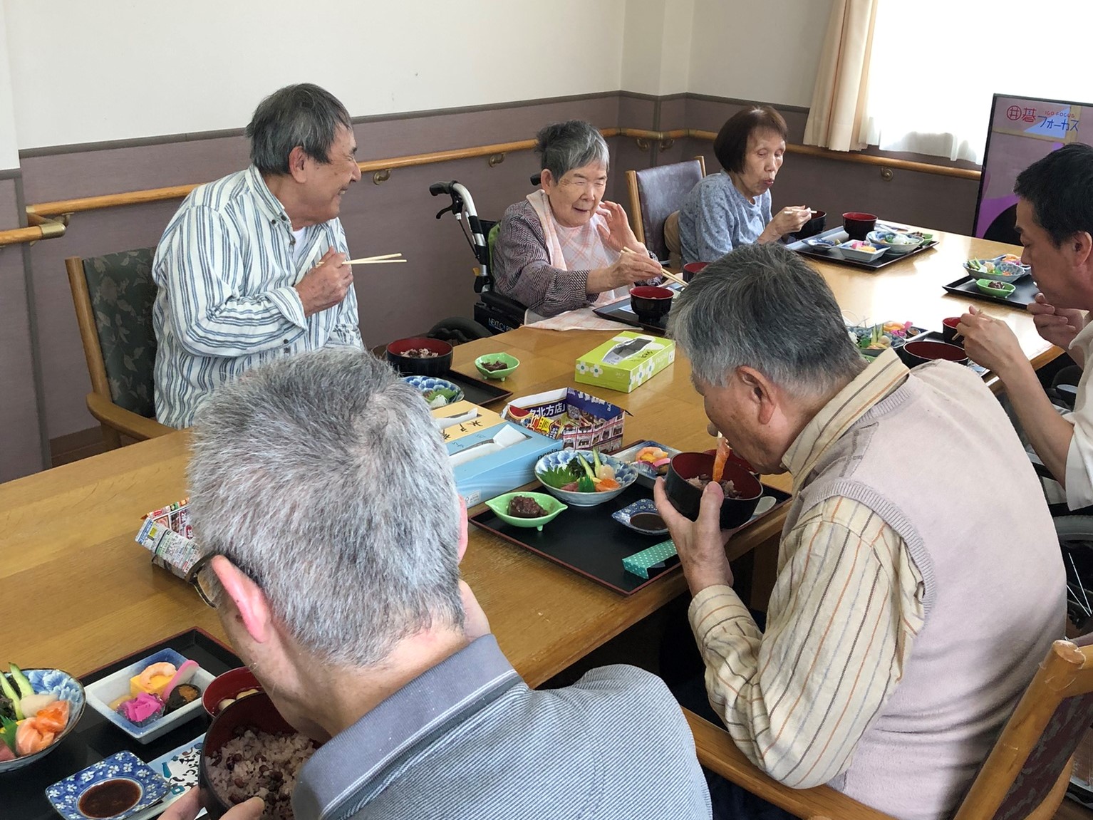 ニチイメゾン岐阜六条父の日のお祝い20250617３