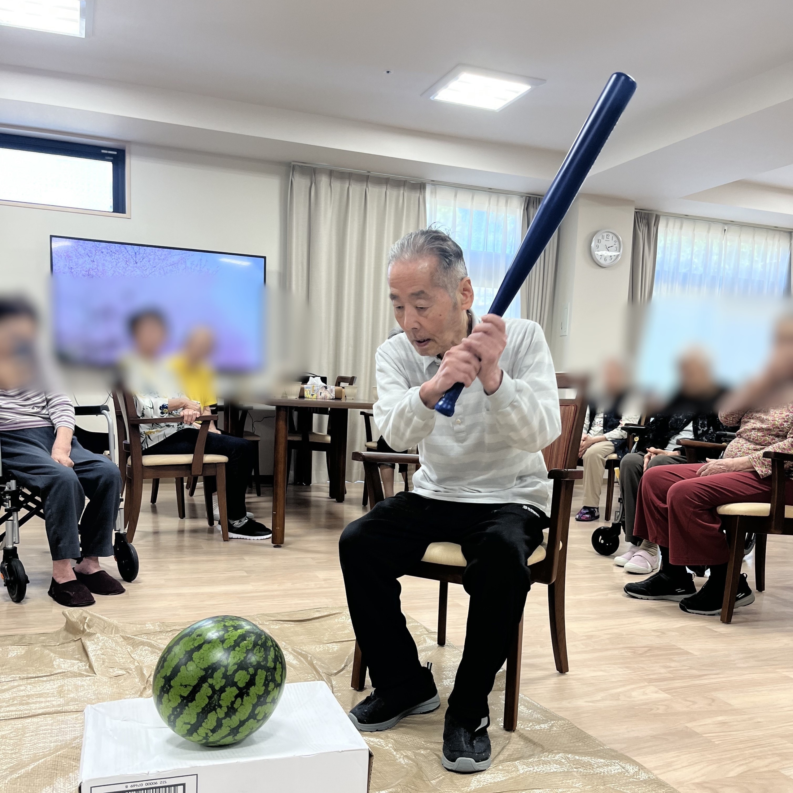 ニチイメゾン長岡京スイカ割り20250723_２