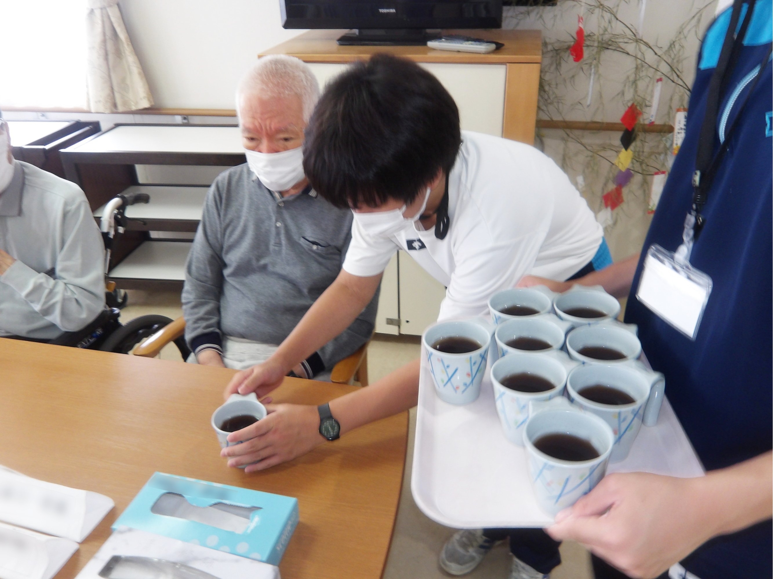 中学生職業体験-1　ニチイホーム東府中