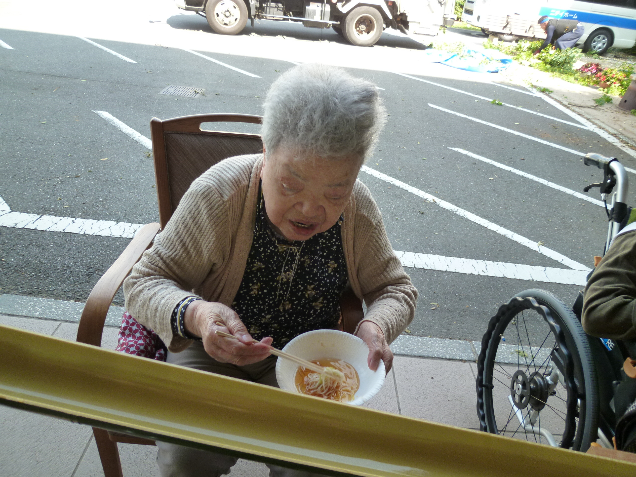 大好評！流しそうめん-1　ニチイホーム東船橋