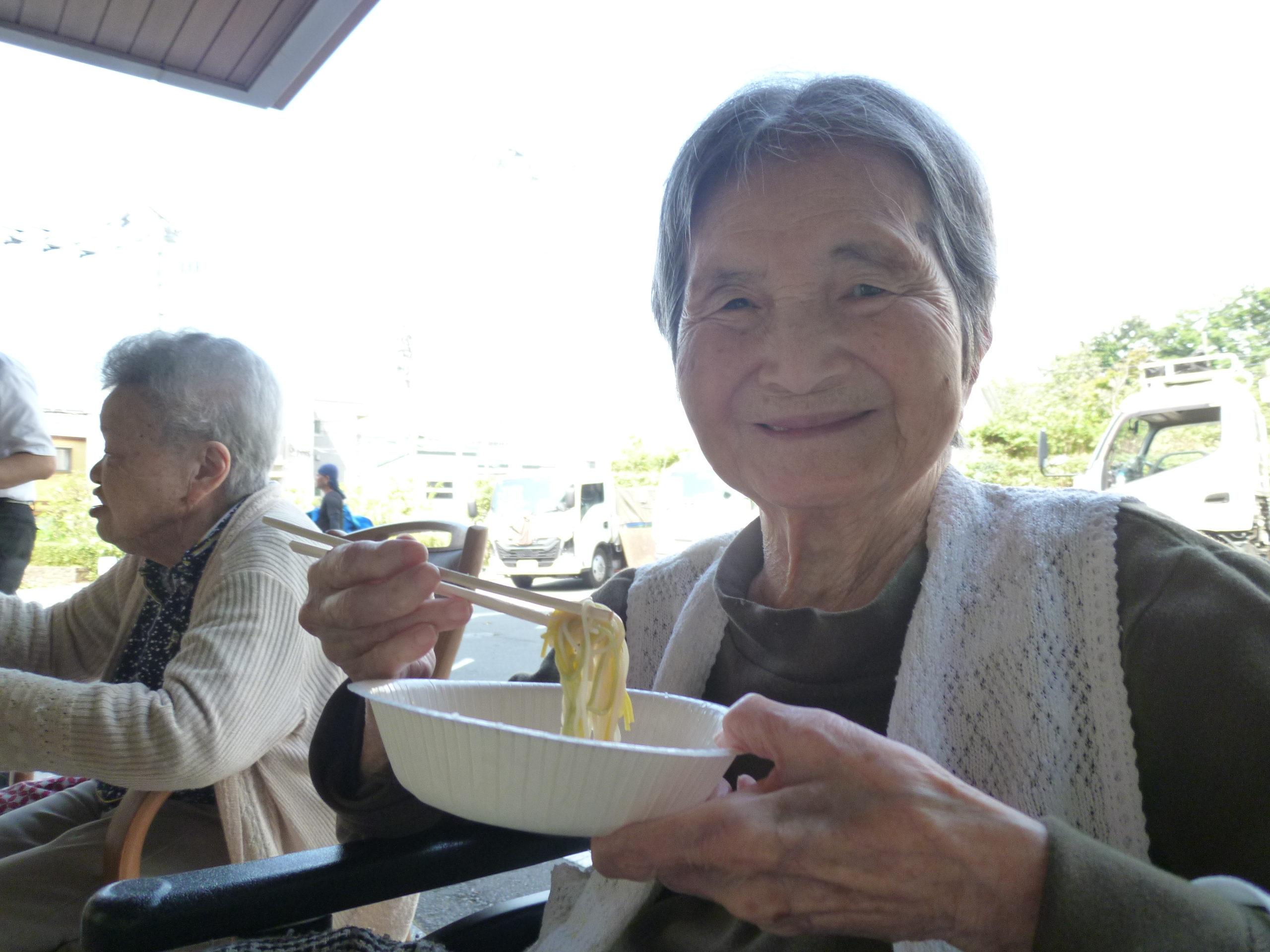 大好評！流しそうめん-2　ニチイホーム東船橋