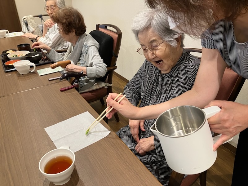 可愛い枝豆実食-2　ニチイホーム碑文谷
