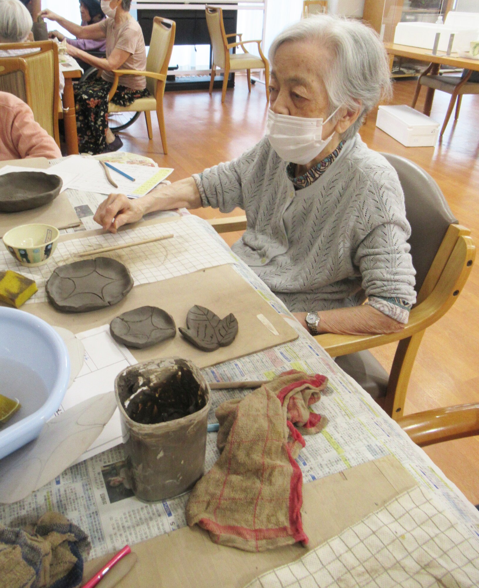 毎月恒例 陶芸サークル-2　ニチイホーム柿生