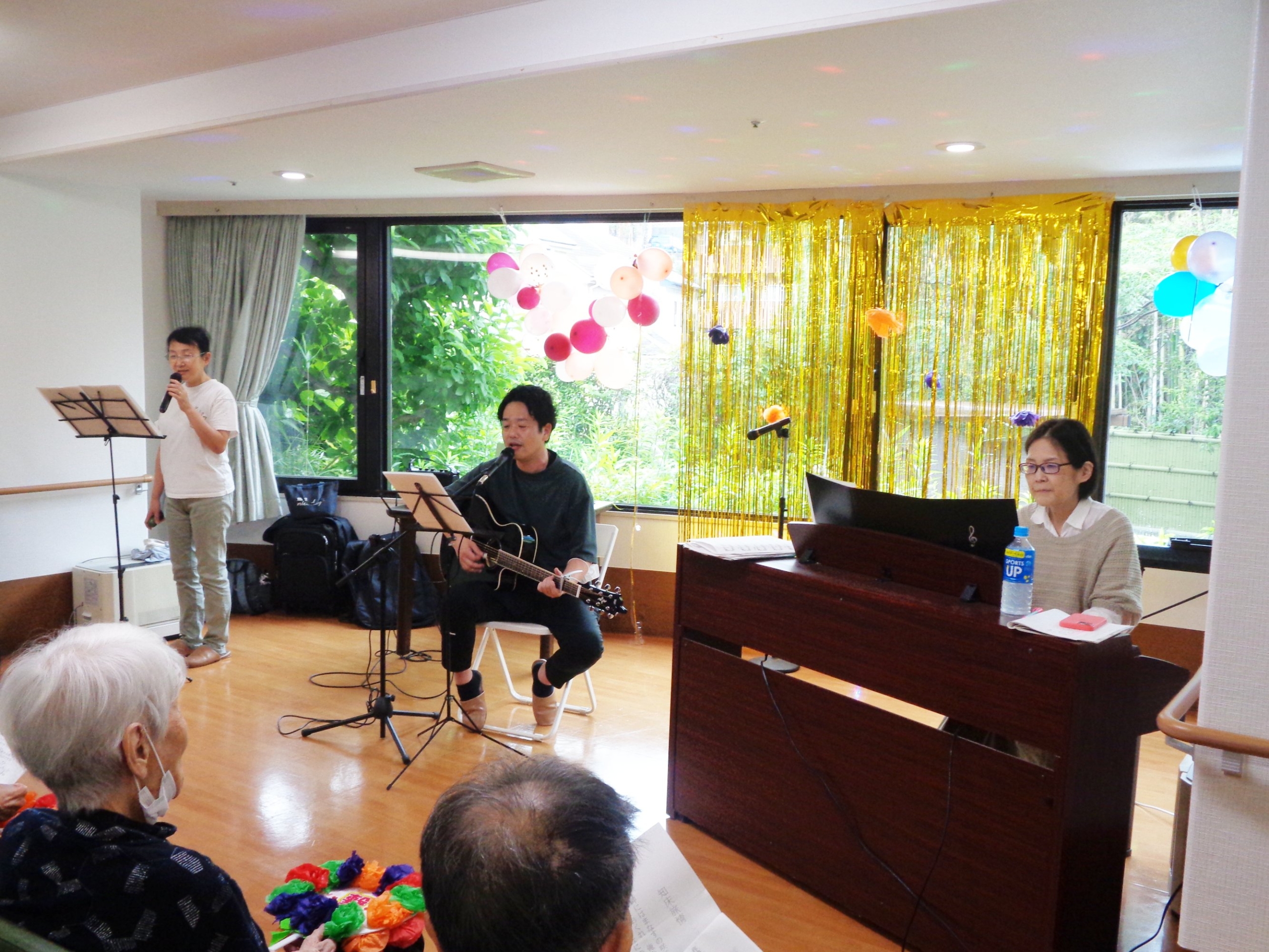 演奏会-1　ニチイホーム王禅寺