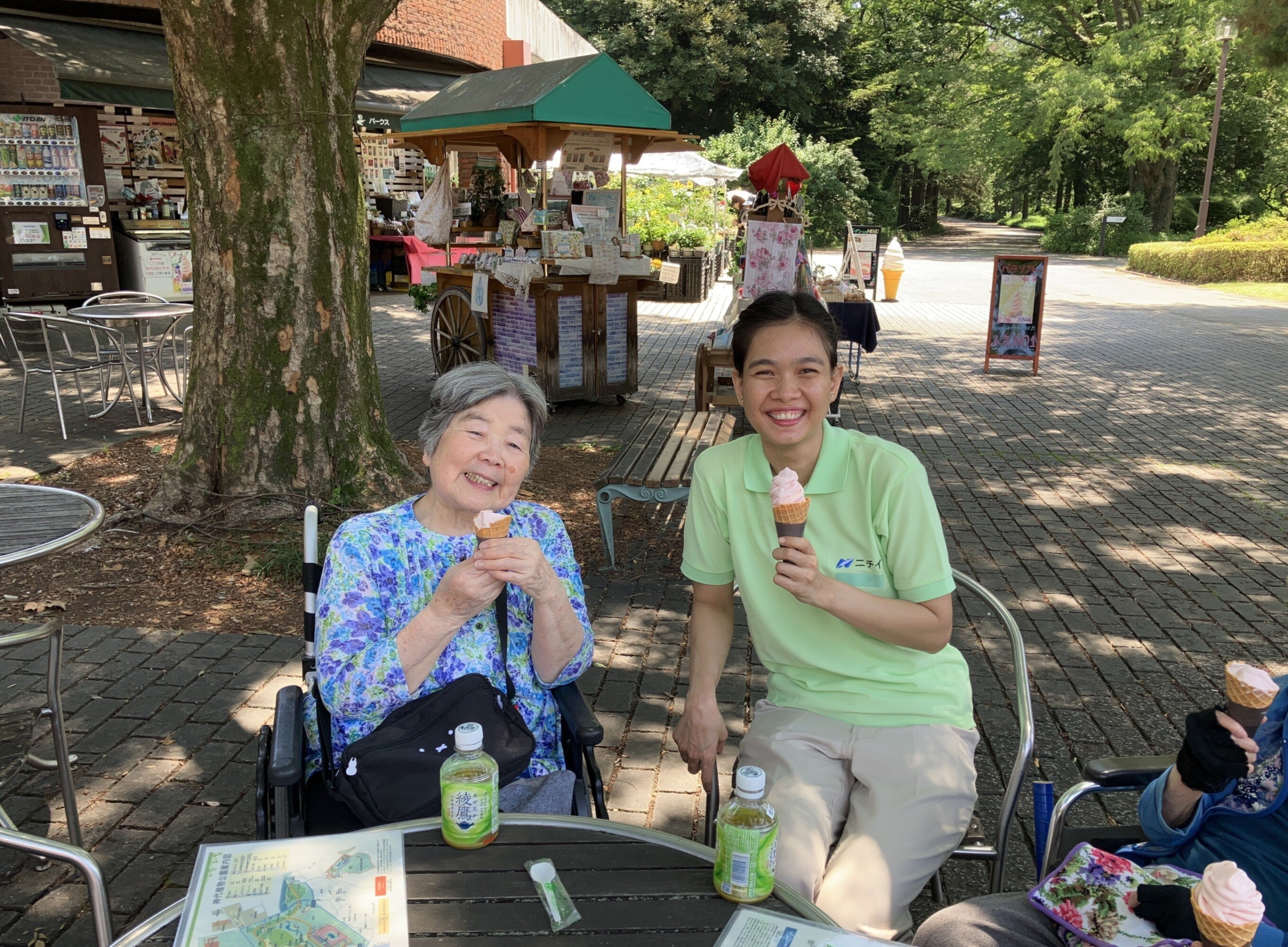植物公園へ-4　ニチイホーム杉並松庵
