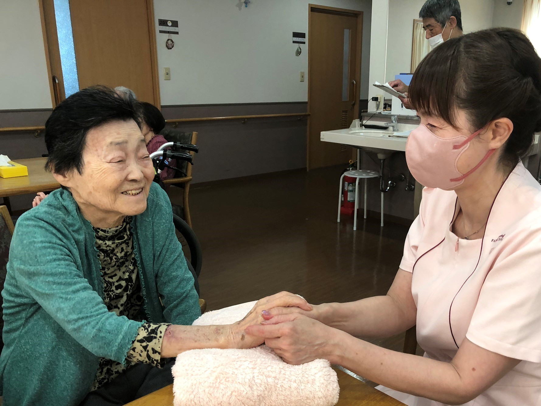 ニチイメゾン岐阜六条ハンドマッサージ20250724の写真２