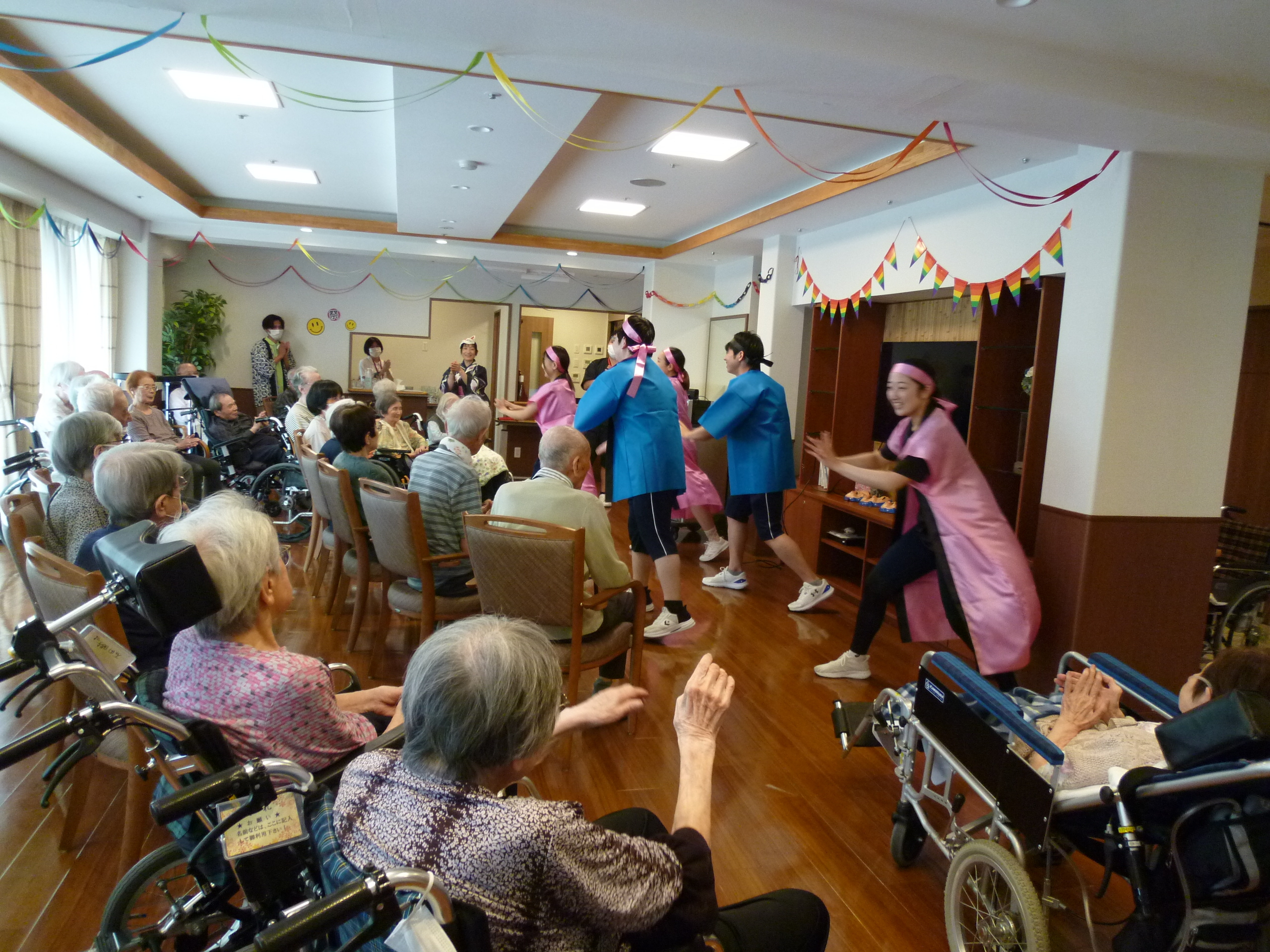 納涼祭　盆踊りと屋台メニュー-2　ニチイホーム東船橋