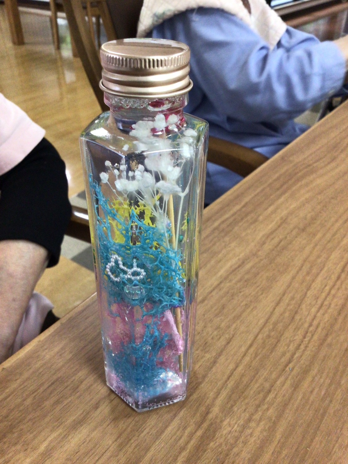 ハーバリウム作り-4　ニチイホーム中野南台