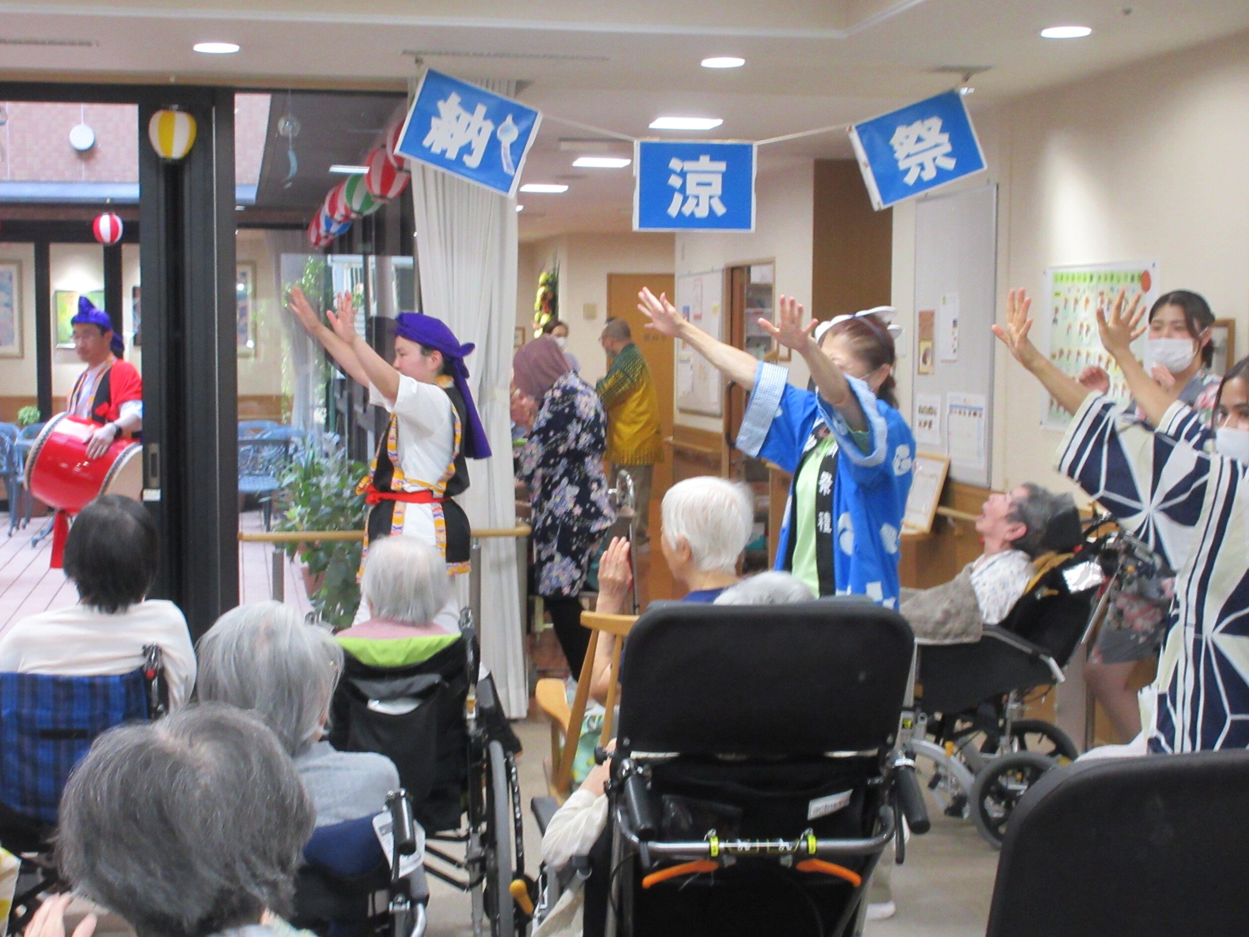 納涼祭2025～エイサー演舞～-4　ニチイホーム登戸