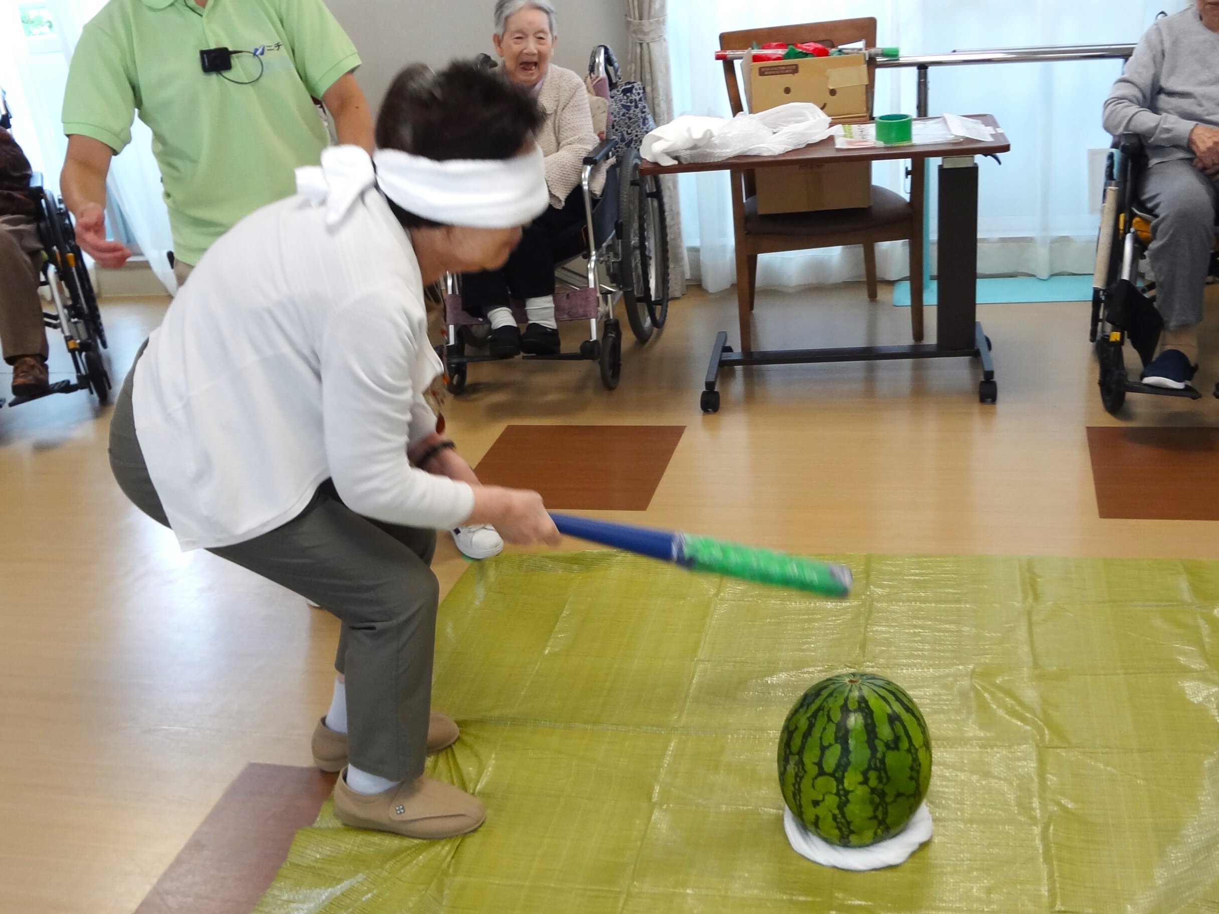 すいか割り-4　ニチイホーム鷺沼南