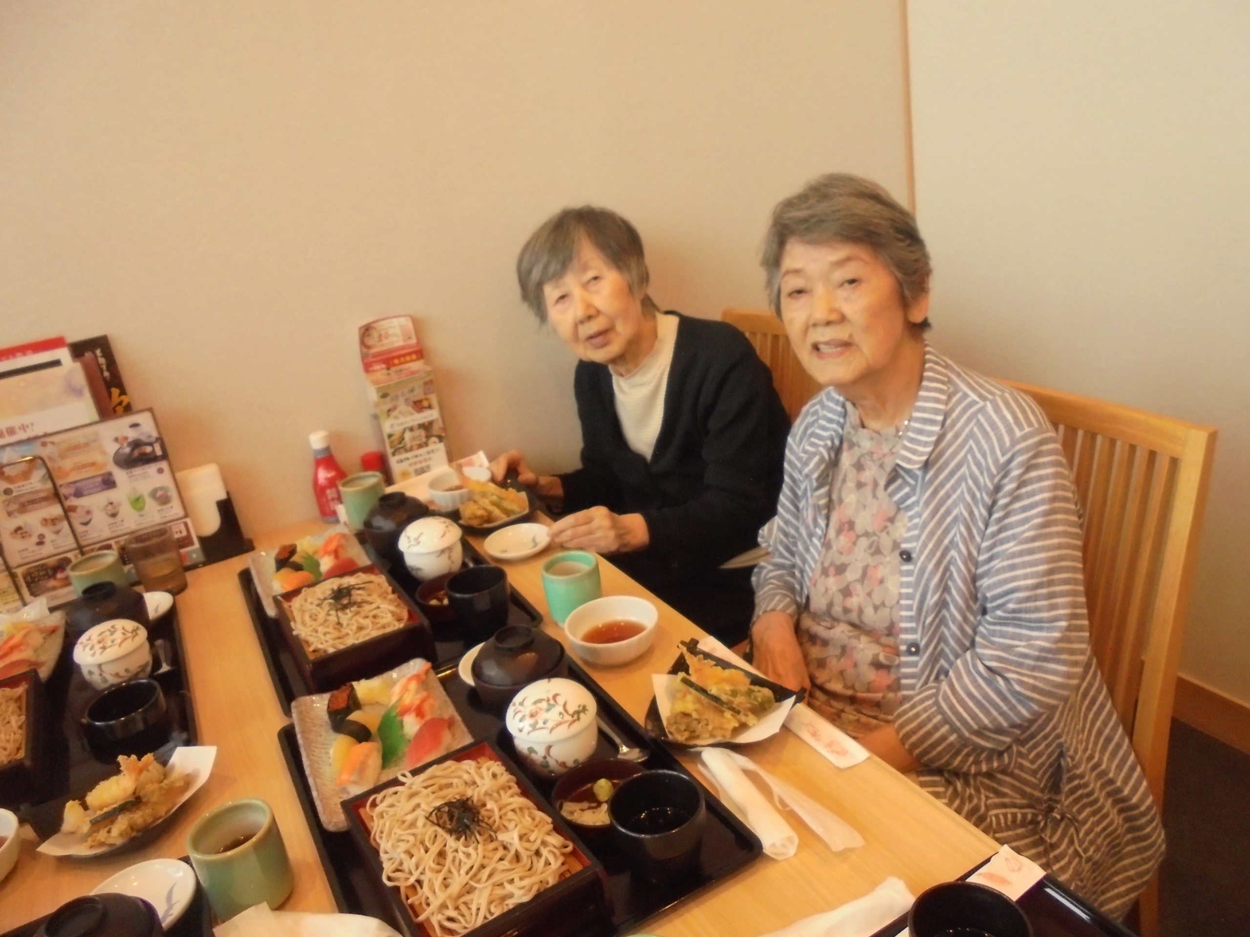 外食いろいろ-5　ニチイホームさいたま新都心