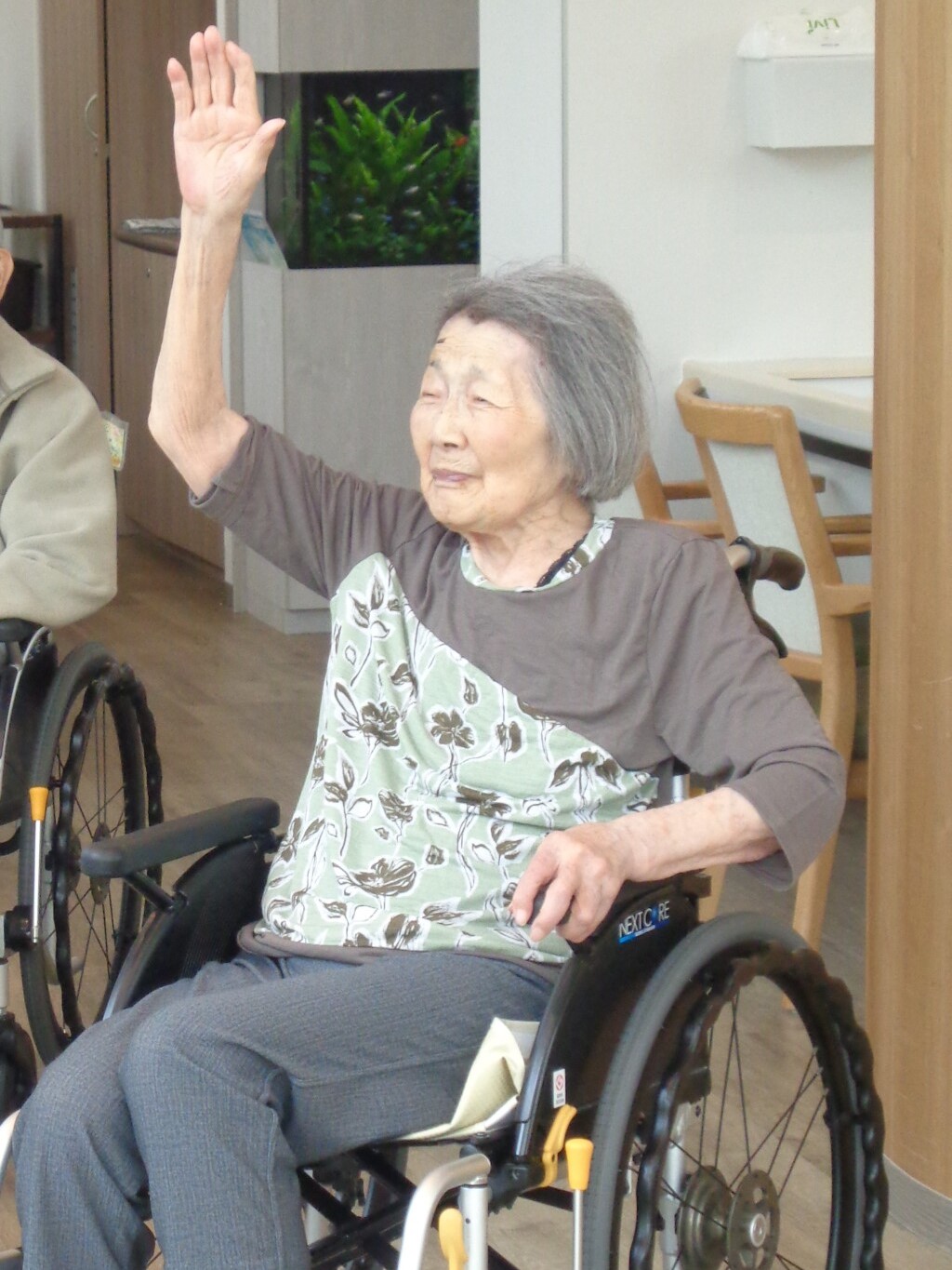 8月の音楽療法-4　ニチイホーム杉並松庵