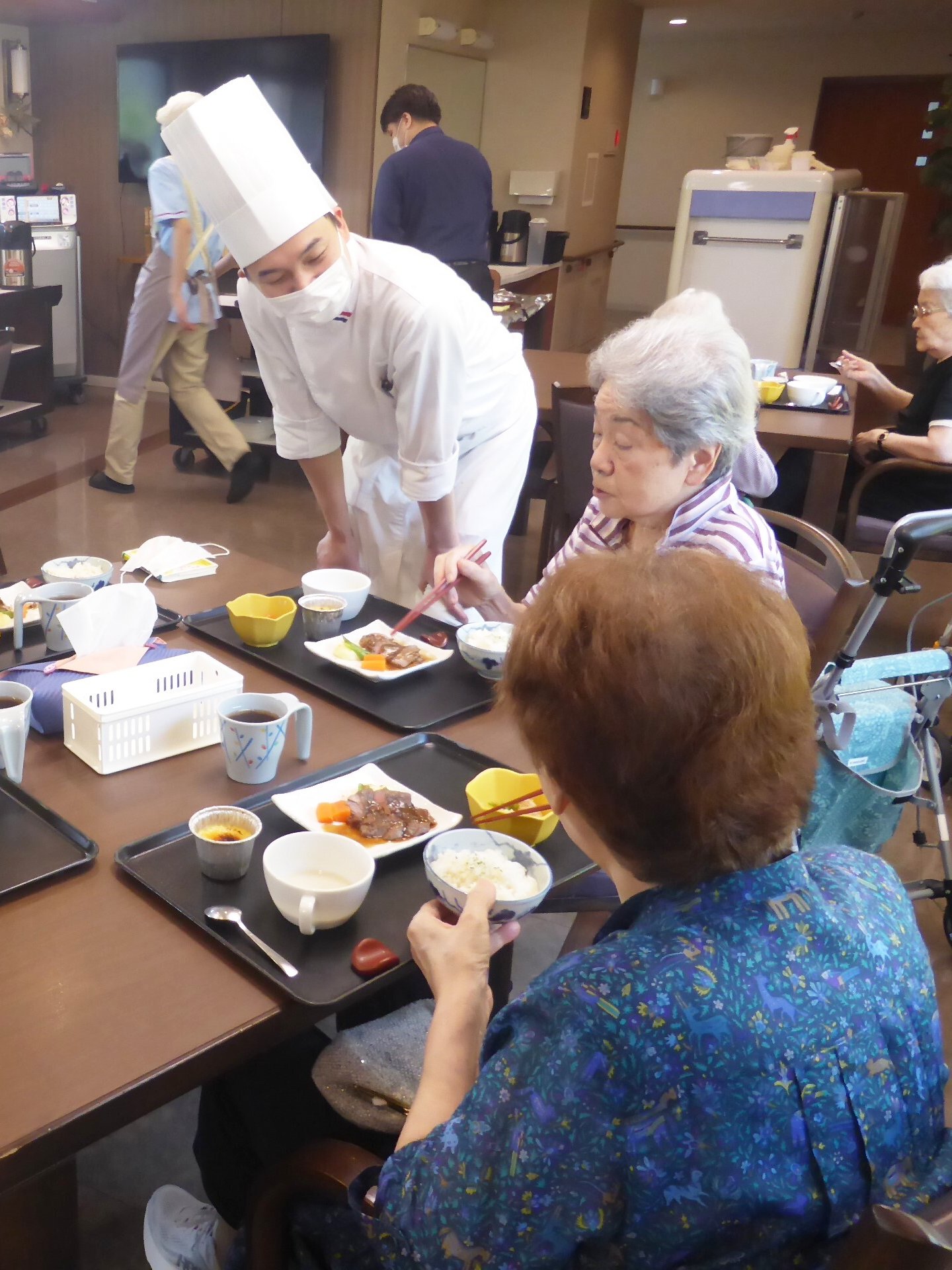 焼きたてステーキ-2　ニチイホーム用賀