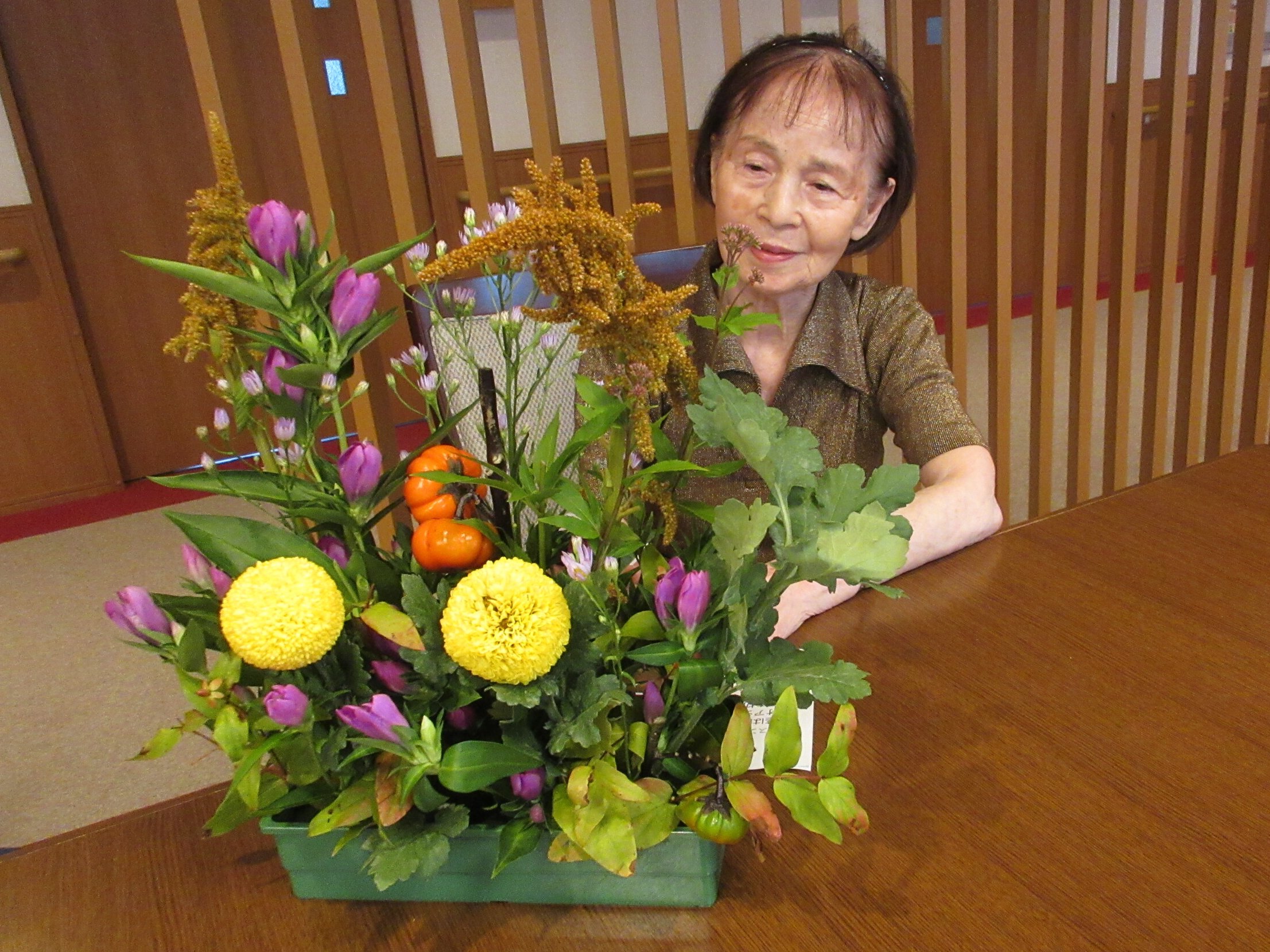 生け花教室始めました-6　ニチイホーム朝霞