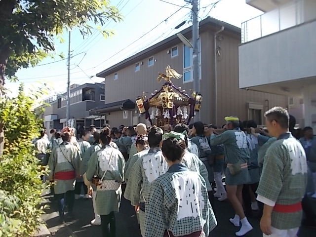 八幡山神輿-1　ニチイホーム八幡山