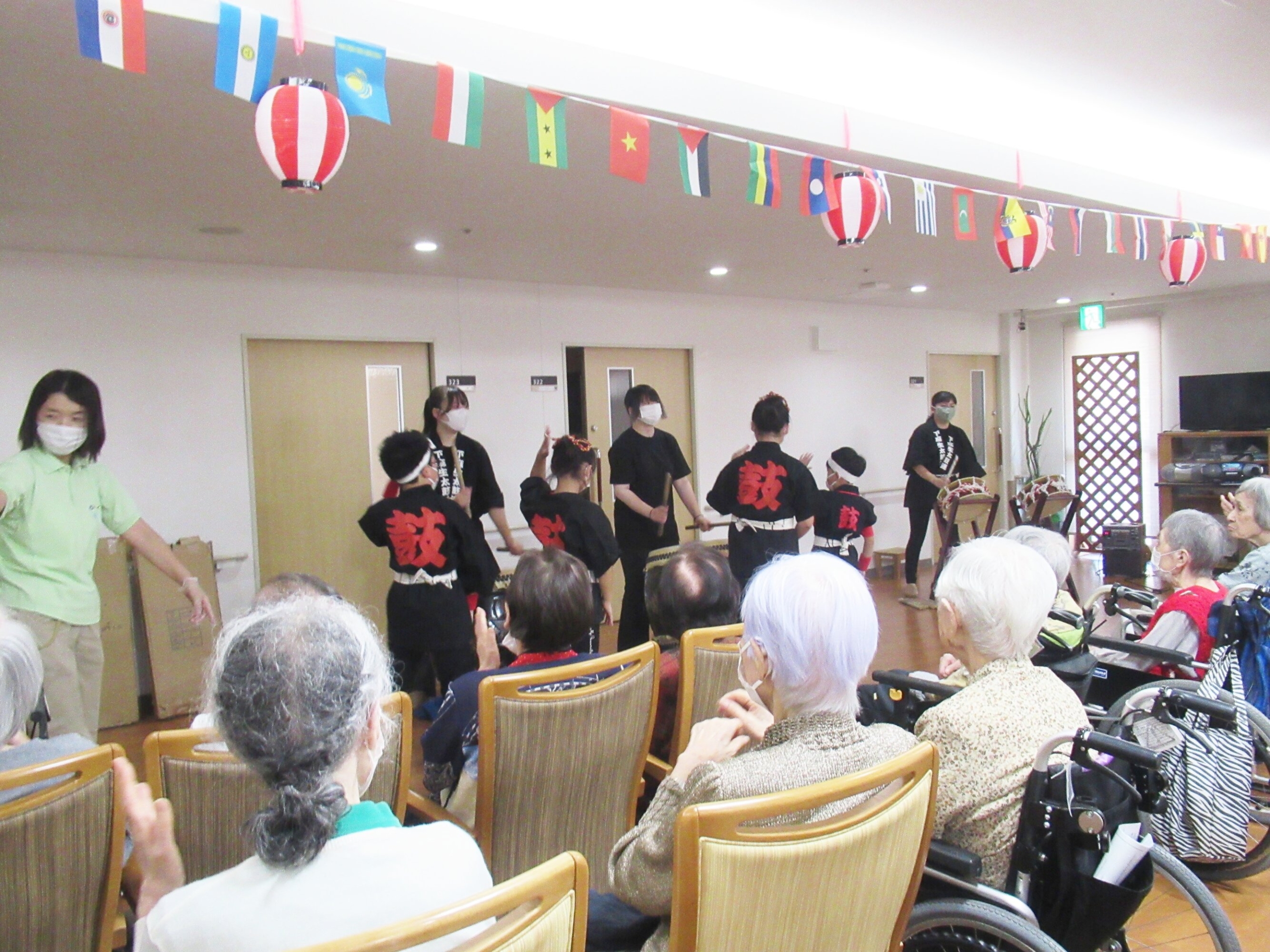 納涼祭　催し-1　ニチイホーム柿生